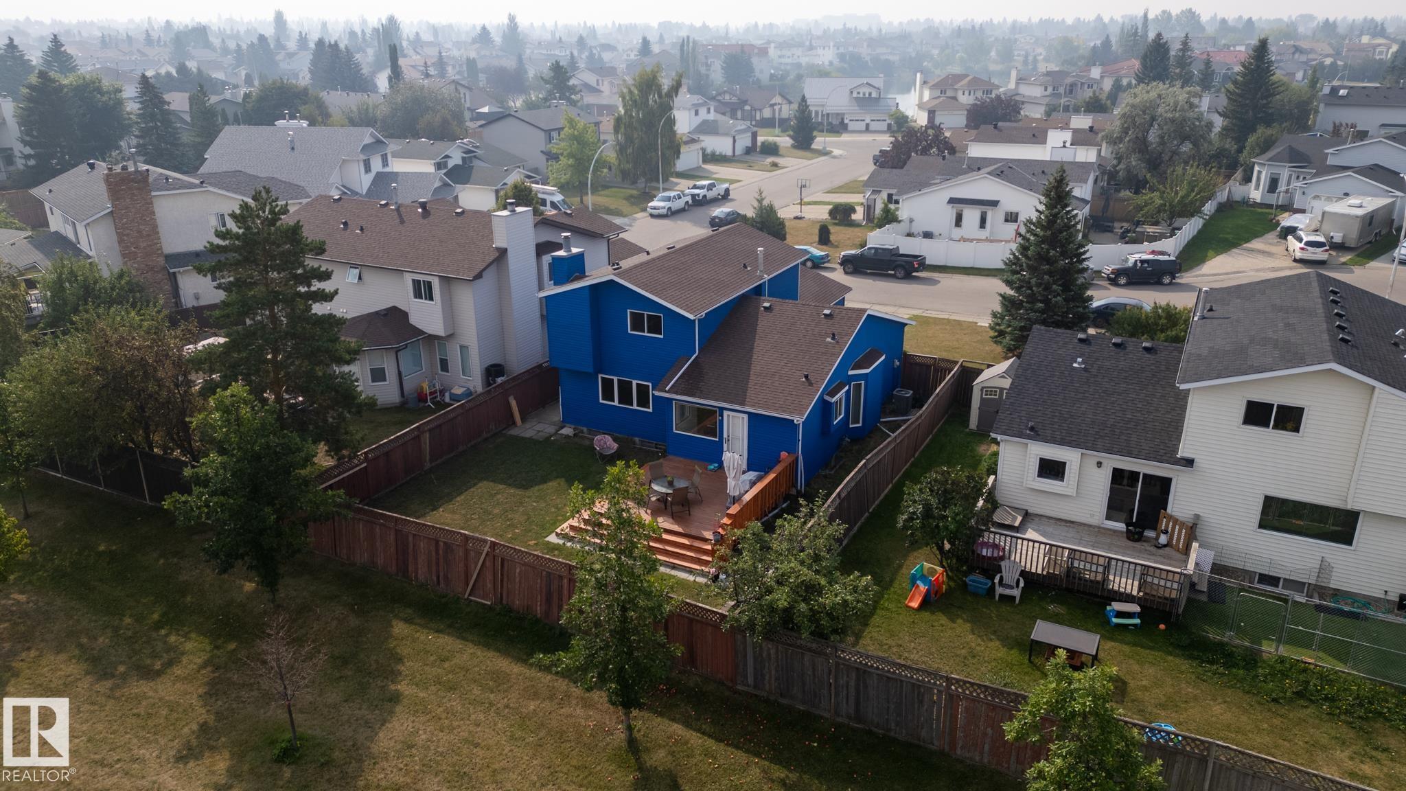 http://cdnparap120.paragonrels.com/ParagonImages/Property/p12/RAE/225368787/42/0/0/8c4fa3be20178f7f48873fda635e0f43/1/a02b30f4d42d6098eafd0e99669d1f6d/225368787-c49e40b7-5d6e-441d-80a3-f3837cf301ab.JPG