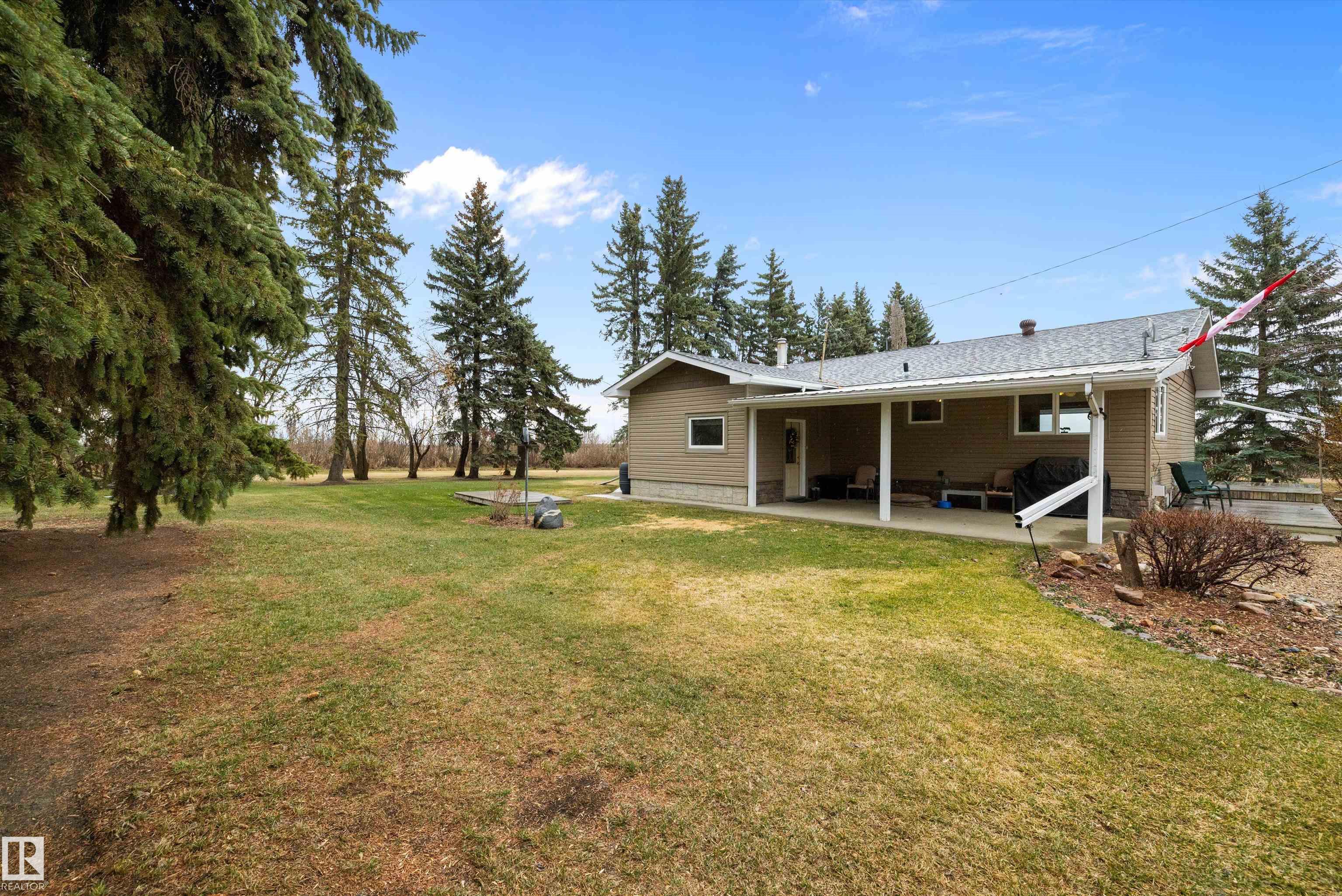 Photo 32 at 55518 & 55516 Rge Road 250, None, Rural Sturgeon County