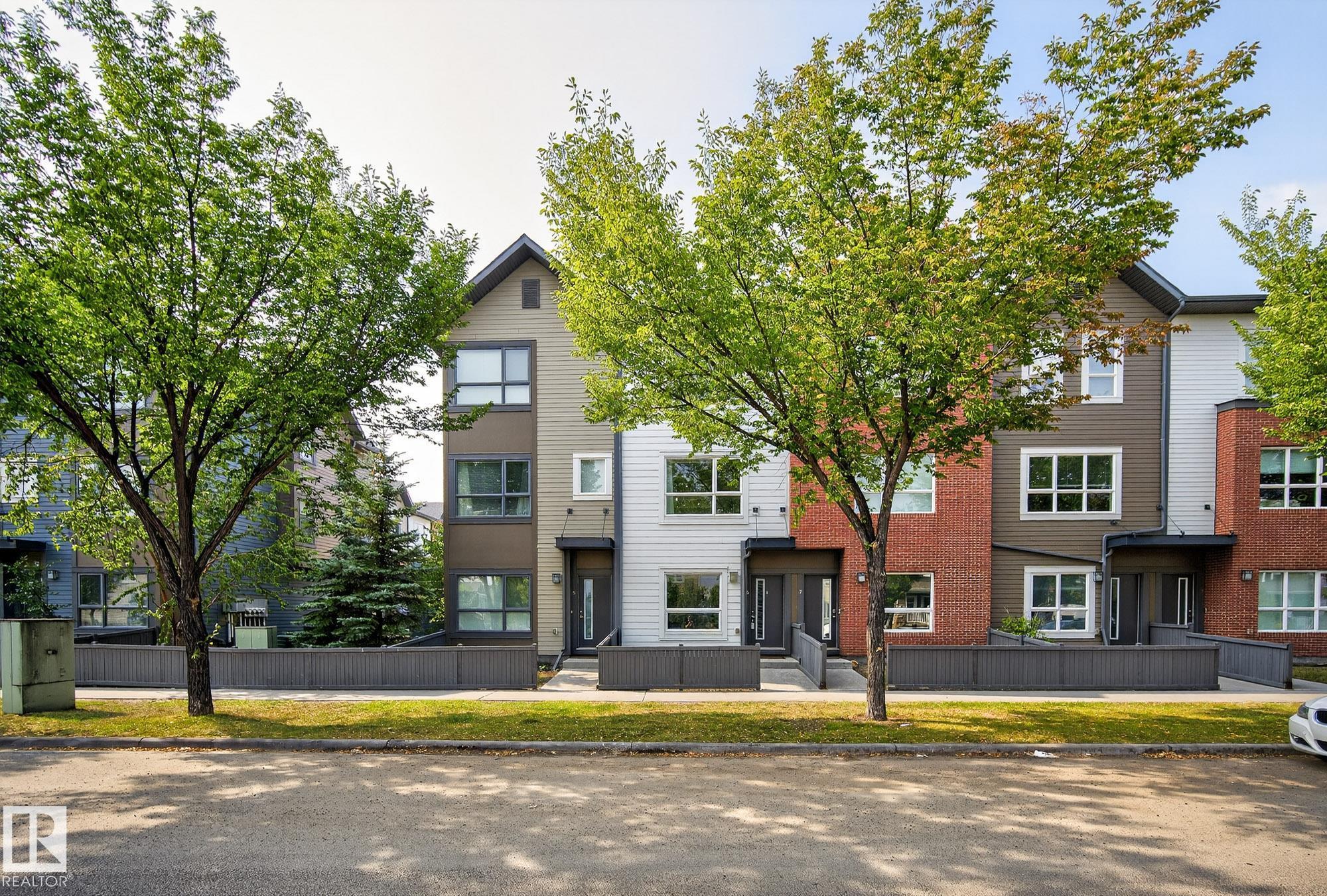 6 - 2560 Pegasus Boulevard NW, Griesbach, Edmonton 