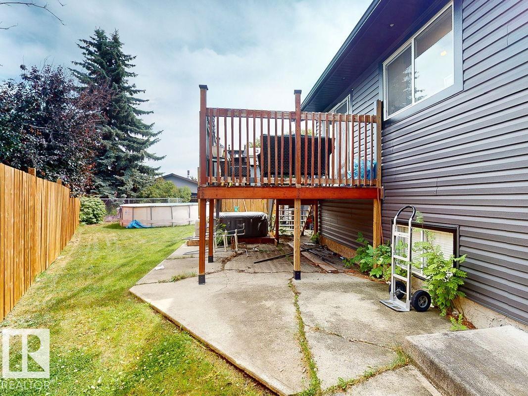 Photo 11 at 12 Garden Valley Drive, Southridge, Stony Plain