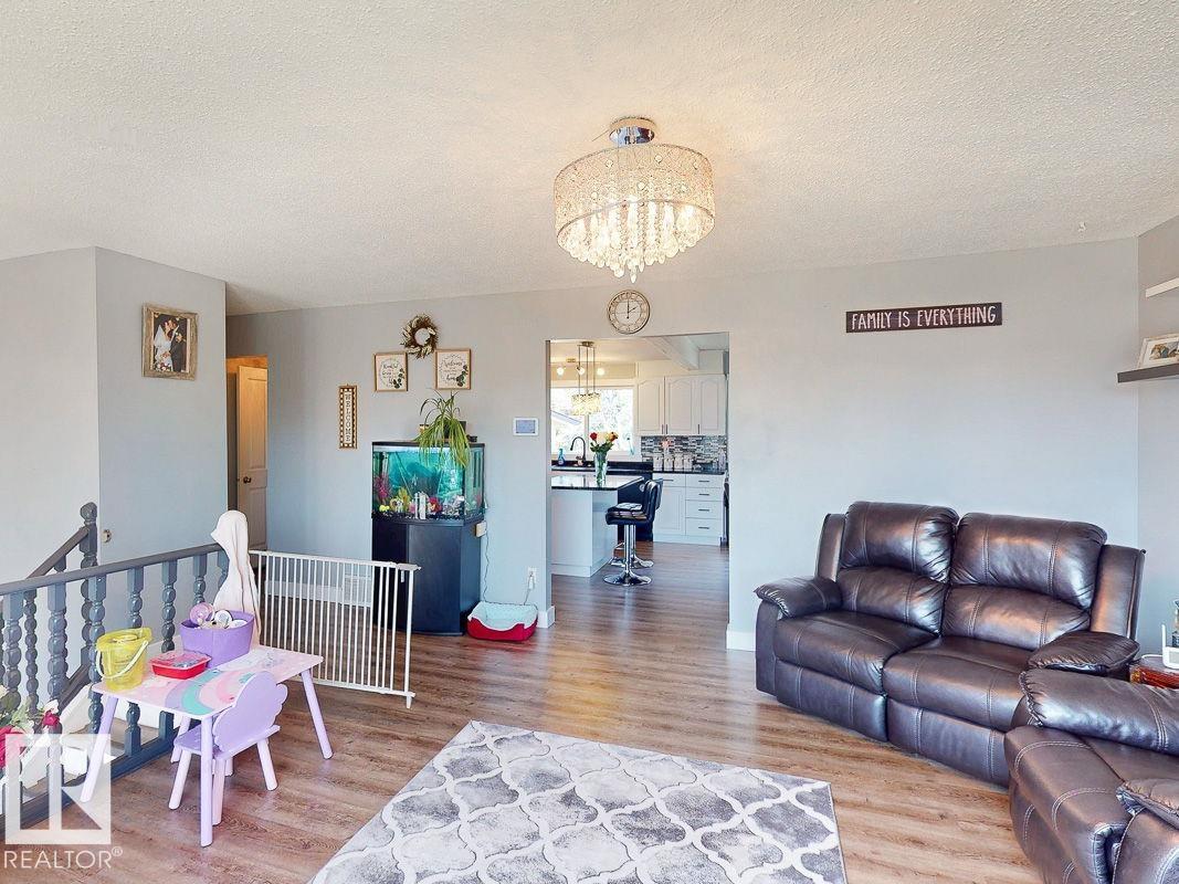 Photo 24 at 12 Garden Valley Drive, Southridge, Stony Plain