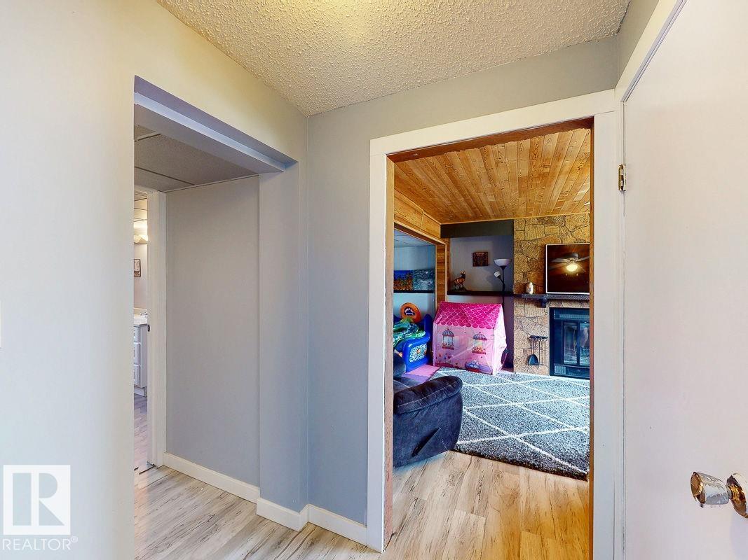 Photo 44 at 12 Garden Valley Drive, Southridge, Stony Plain