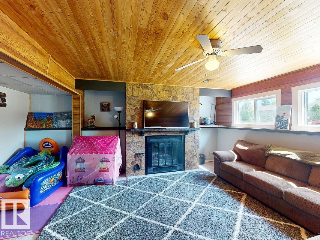 Photo 45 at 12 Garden Valley Drive, Southridge, Stony Plain