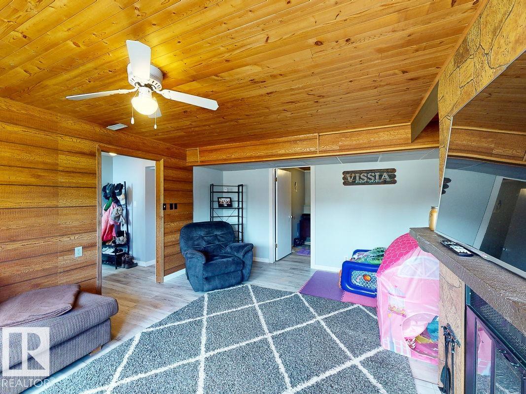 Photo 46 at 12 Garden Valley Drive, Southridge, Stony Plain
