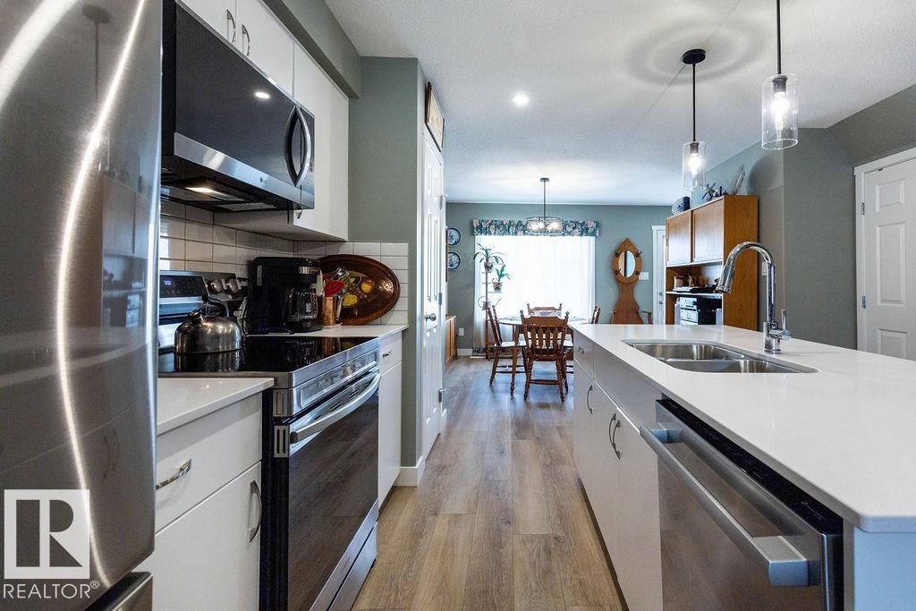 Photo 6 at 1537 Sandstone Boulevard, Summerwood, Sherwood Park