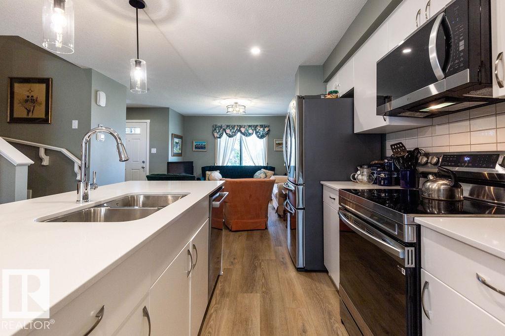 Photo 7 at 1537 Sandstone Boulevard, Summerwood, Sherwood Park