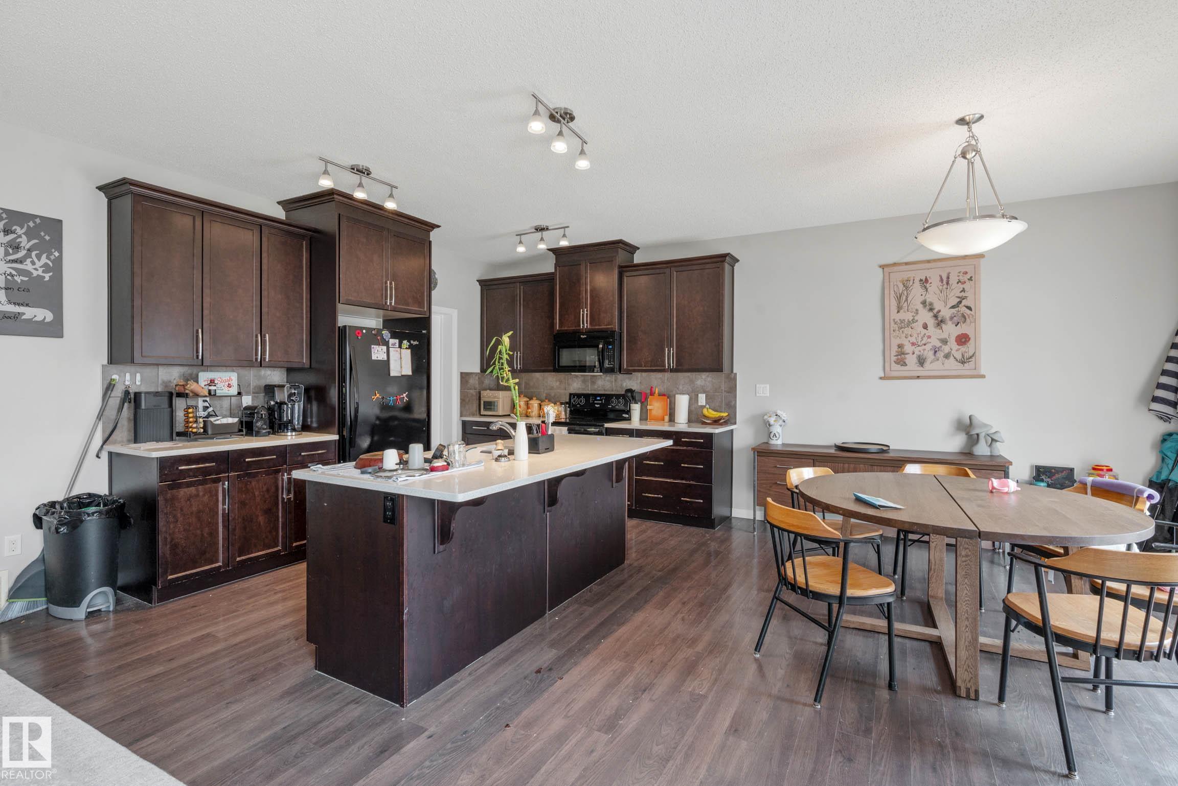 Photo 11 at 379 Reynalds Court, Robinson, Leduc