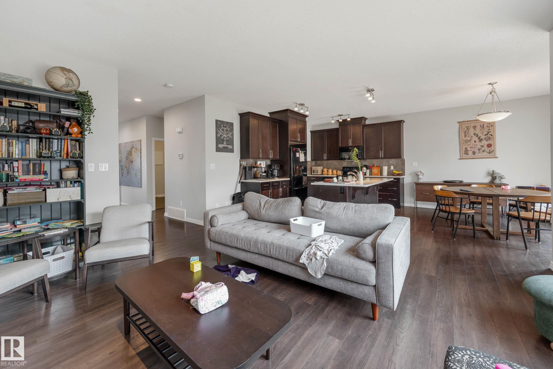 Photo 10 at 379 Reynalds Court, Robinson, Leduc