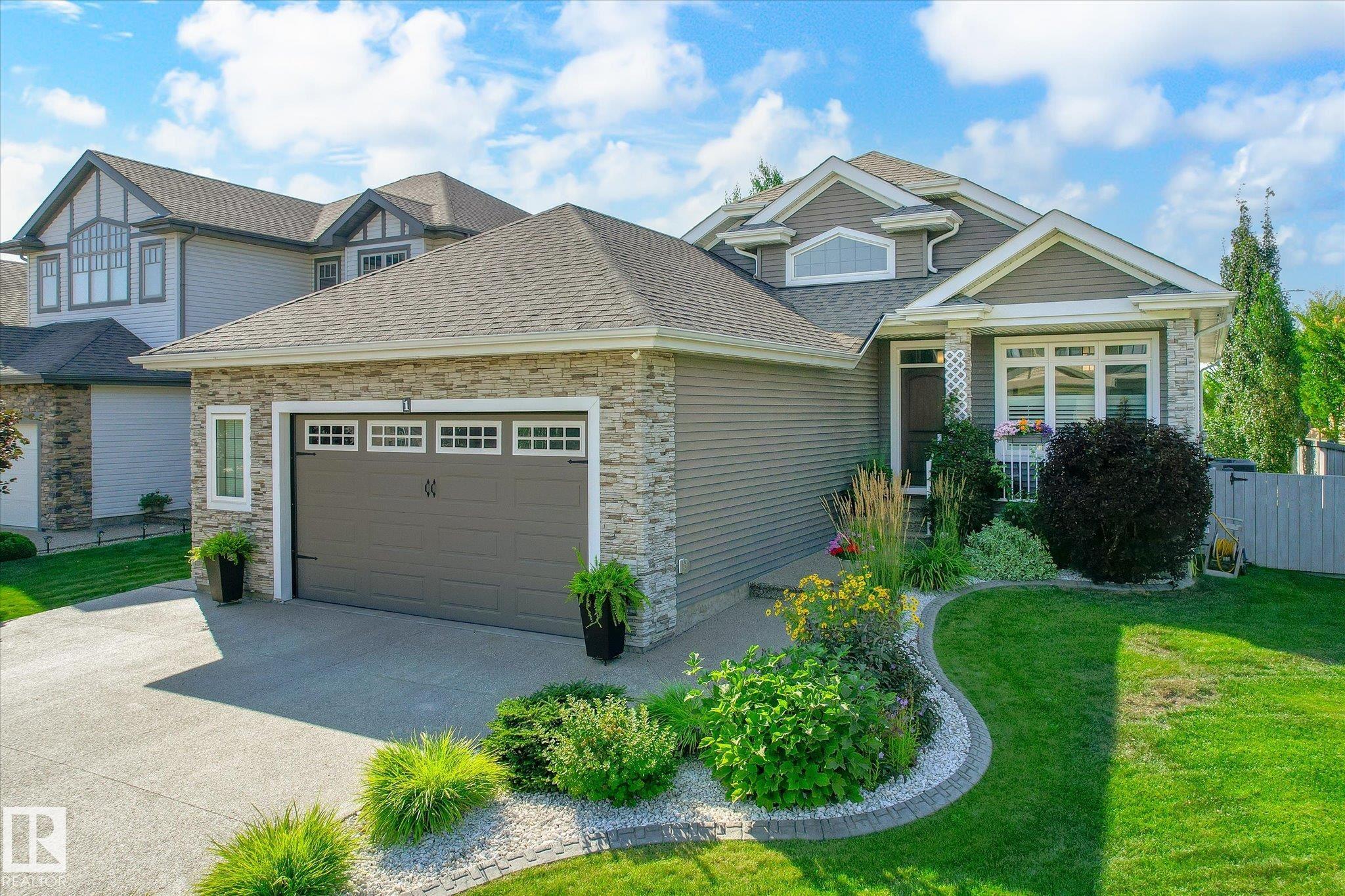 1 Lincoln Gate, Stoneshire, Spruce Grove 