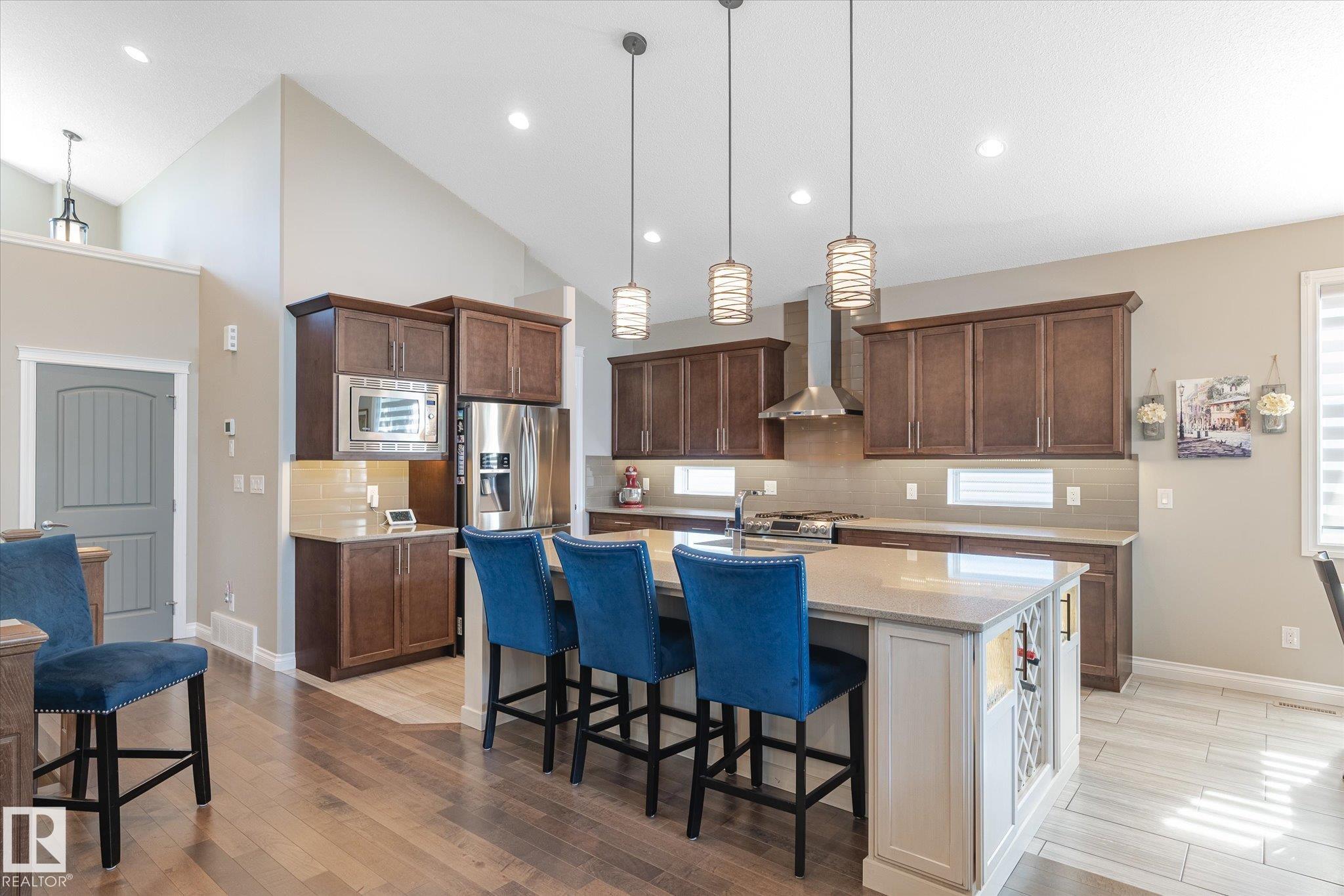 Photo 12 at 1 Lincoln Gate, Stoneshire, Spruce Grove