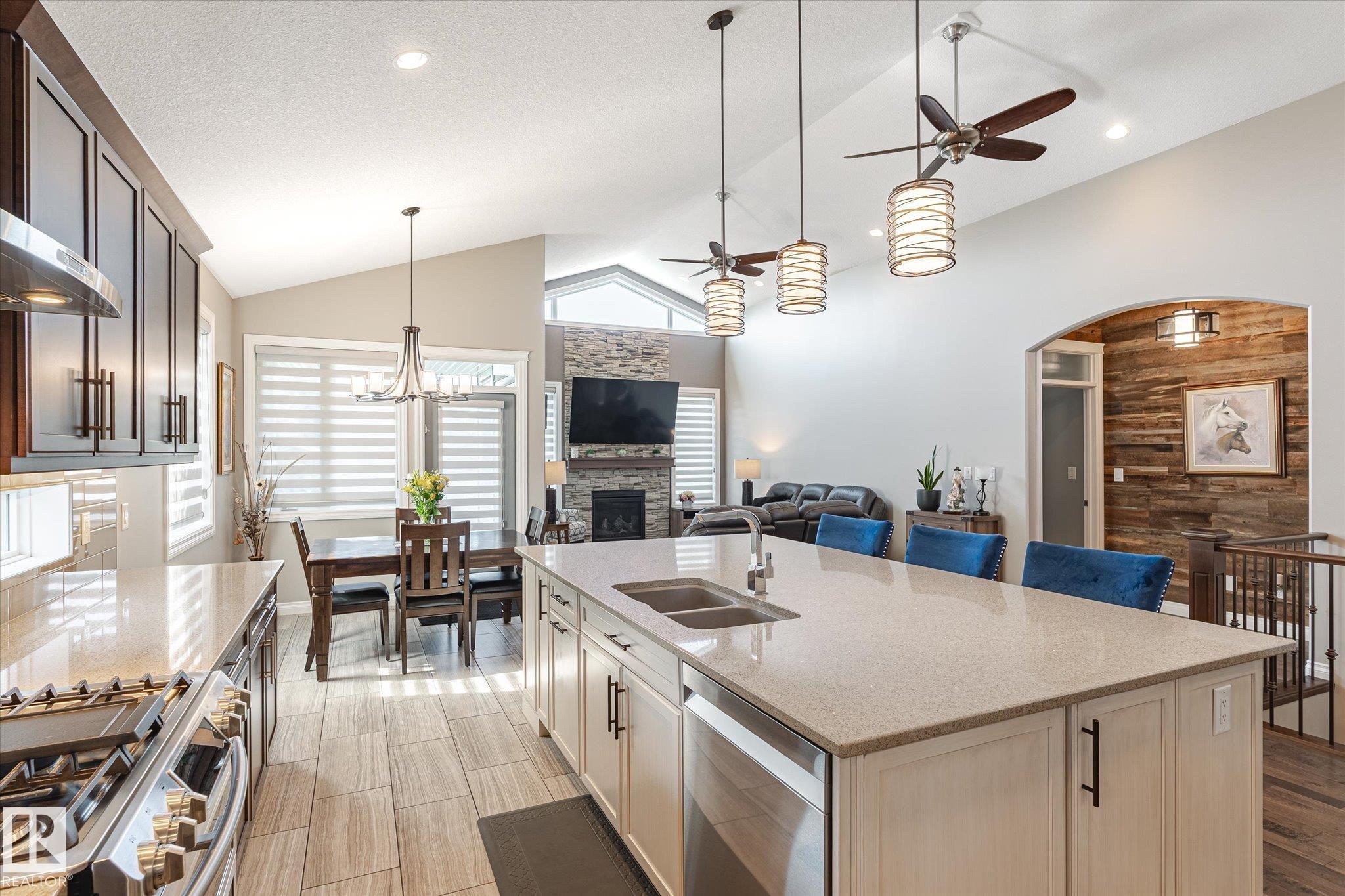 Photo 14 at 1 Lincoln Gate, Stoneshire, Spruce Grove