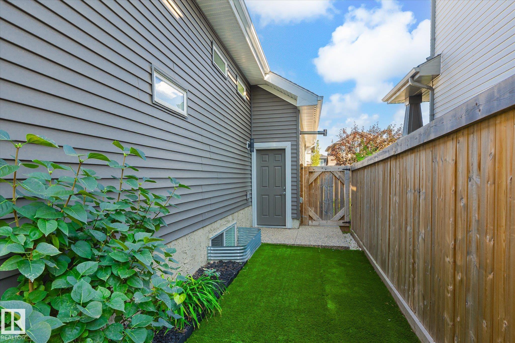 Photo 46 at 1 Lincoln Gate, Stoneshire, Spruce Grove