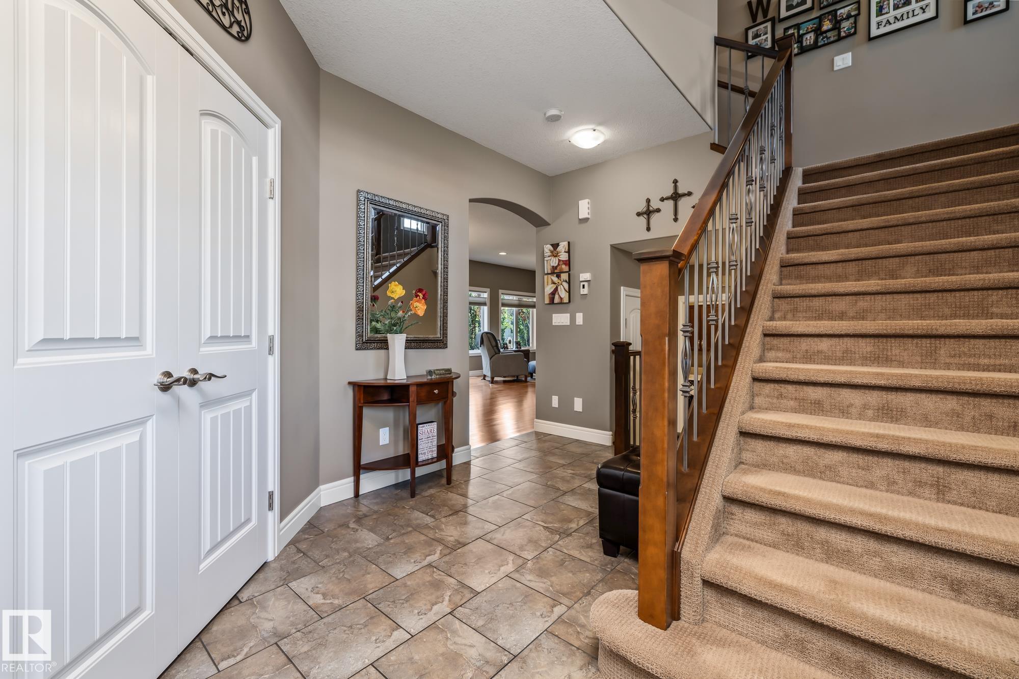 Photo 2 at 39 Hillside Terrace, South Fort, Fort Saskatchewan
