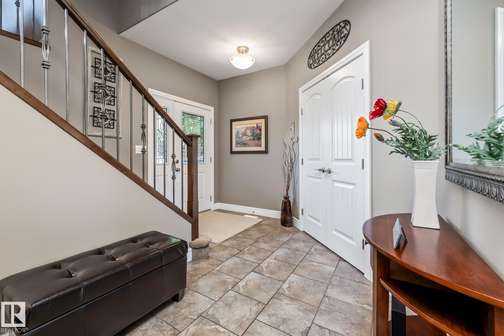 Photo 3 at 39 Hillside Terrace, South Fort, Fort Saskatchewan