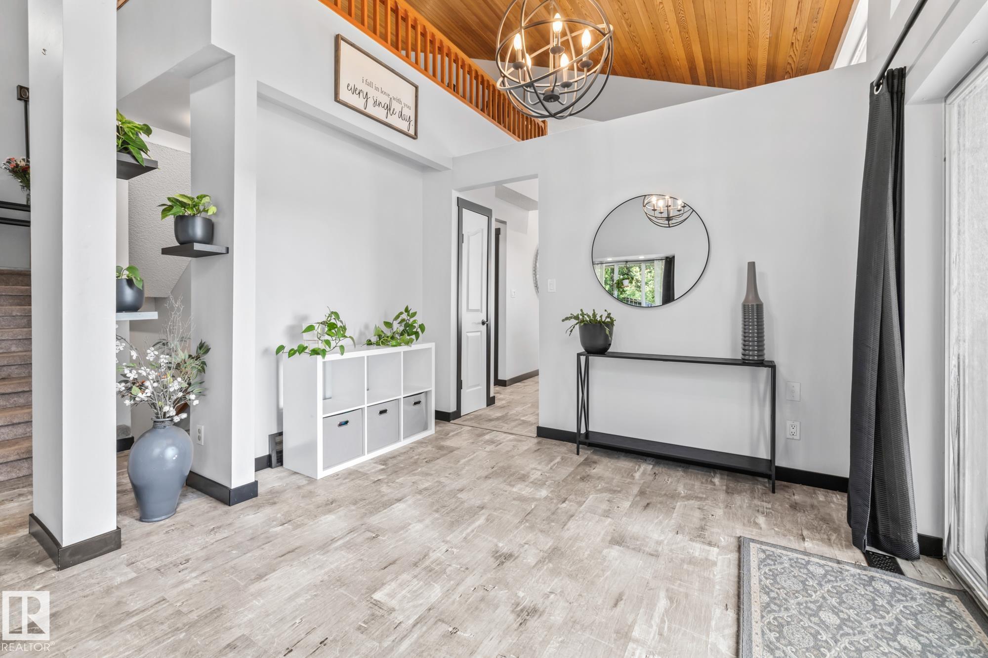 Photo 8 at 19 - 53117 Rge Road 14, Valaspen Place, Rural Parkland County