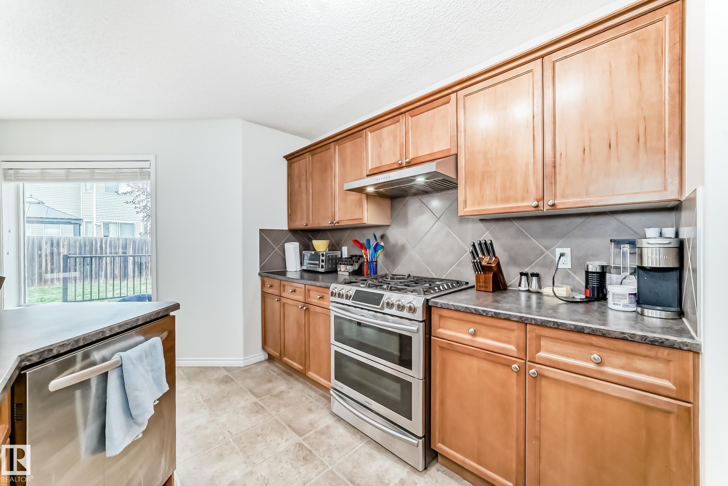Photo 14 at 600 Foxboro Loop, Foxboro, Sherwood Park