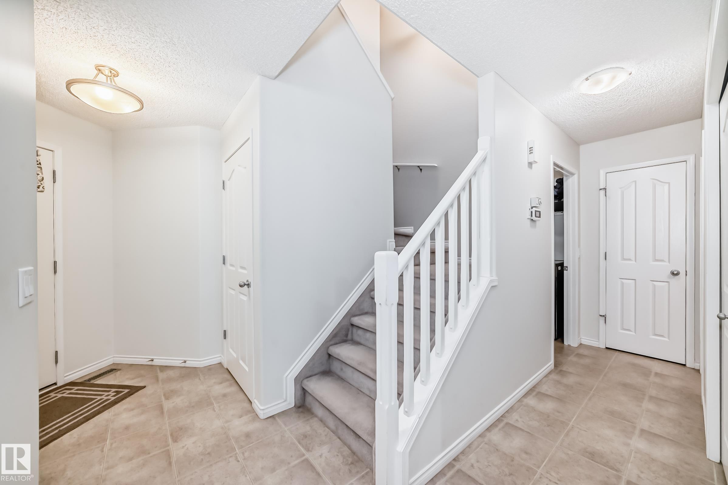 Photo 5 at 600 Foxboro Loop, Foxboro, Sherwood Park