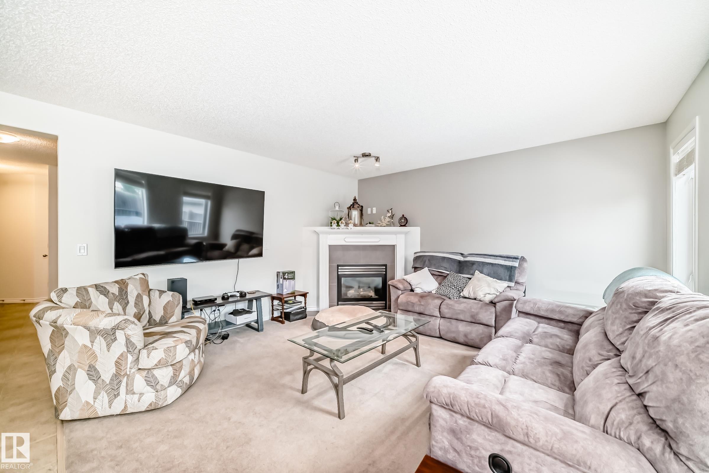 Photo 6 at 600 Foxboro Loop, Foxboro, Sherwood Park