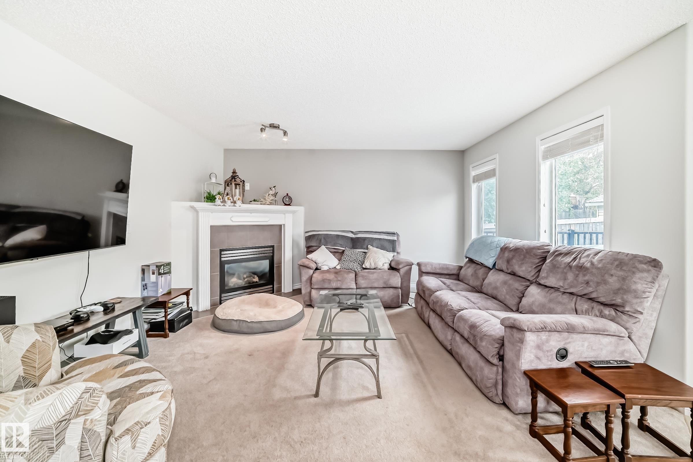Photo 7 at 600 Foxboro Loop, Foxboro, Sherwood Park