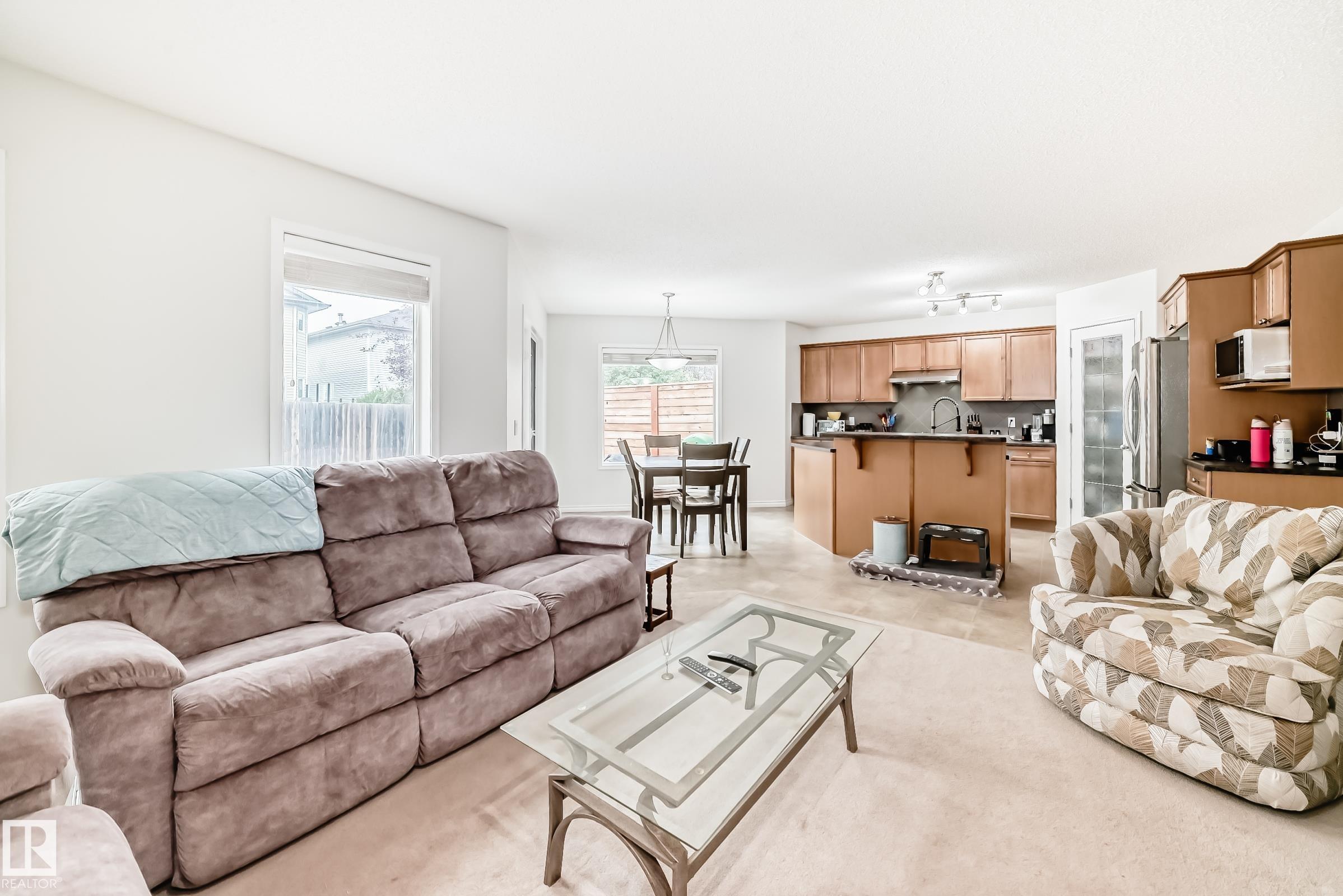 Photo 9 at 600 Foxboro Loop, Foxboro, Sherwood Park