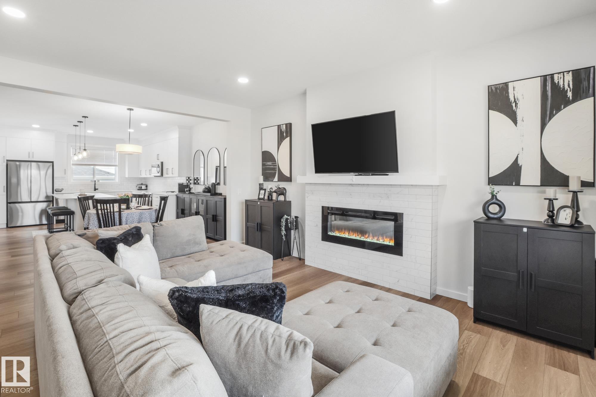 Photo 9 at 7012 54 Avenue, Elan, Beaumont