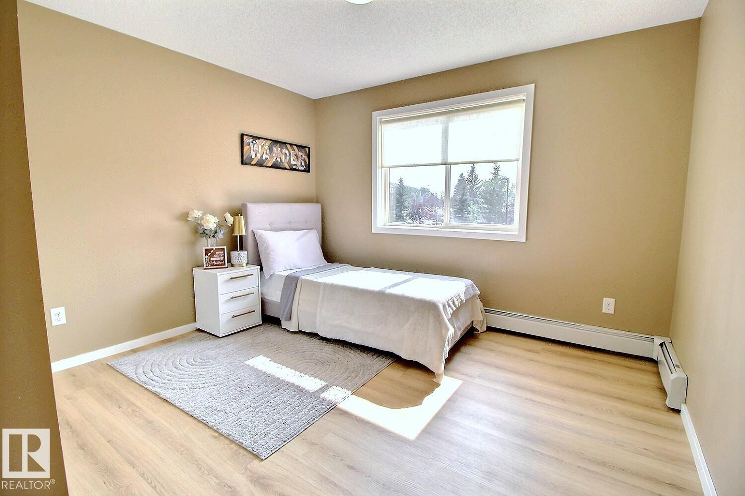 http://cdnparap120.paragonrels.com/ParagonImages/Property/p12/RAE/225368945/11/0/0/e9c9cd68a6adb0e1ab02bab014a9f4c2/1/d038cf88520fe08f7b6dbea00784881d/225368945-b75e3a64-9dac-4585-a6b4-a2d3297c90a3.JPG