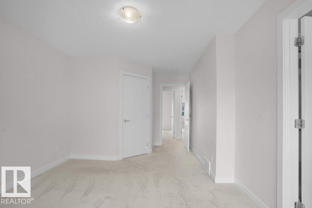 http://cdnparap120.paragonrels.com/ParagonImages/Property/p12/RAE/225369051/47/0/0/e9b032a9edc4e582828ca35be510700a/1/dbf83970c621f3d9ab25829d8d5434a9/225369051-d1605b3d-4a98-4f25-a425-887453c981ac.JPG