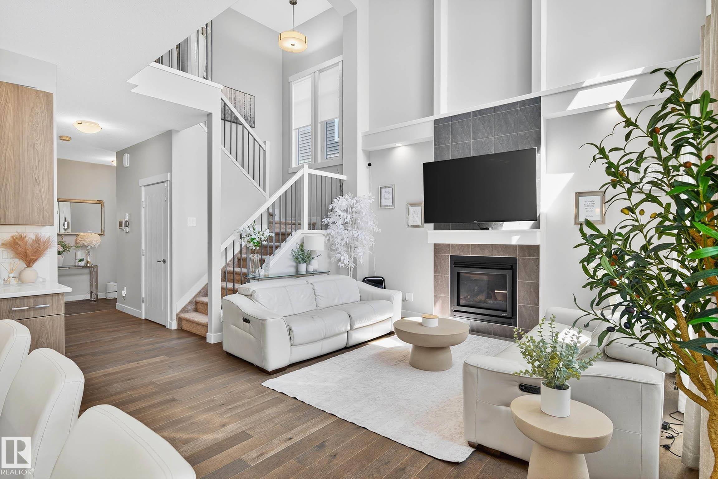 Picture for 5915 19 AV SW