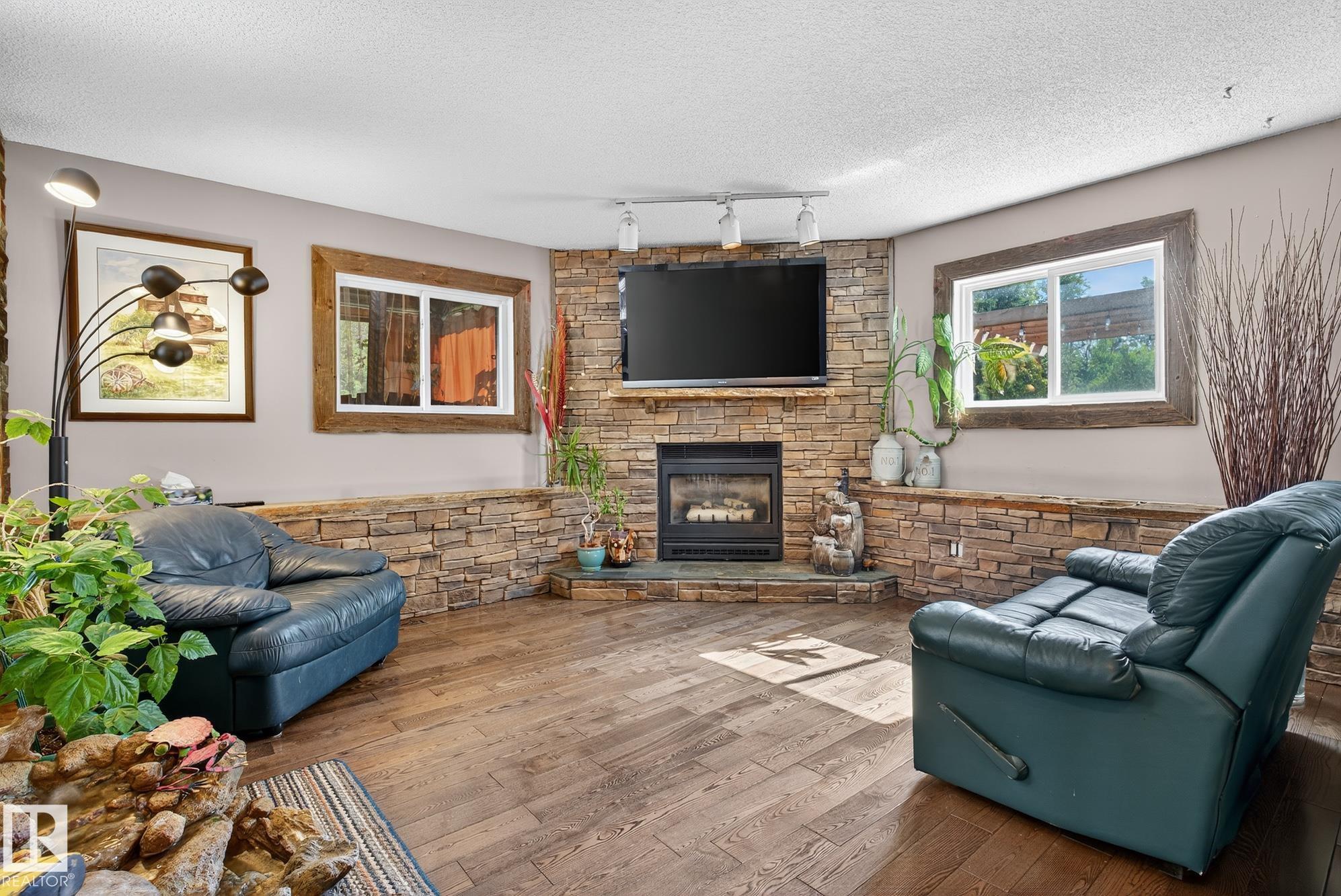 Photo 38 at 4603 42nd Street, Beaumont
