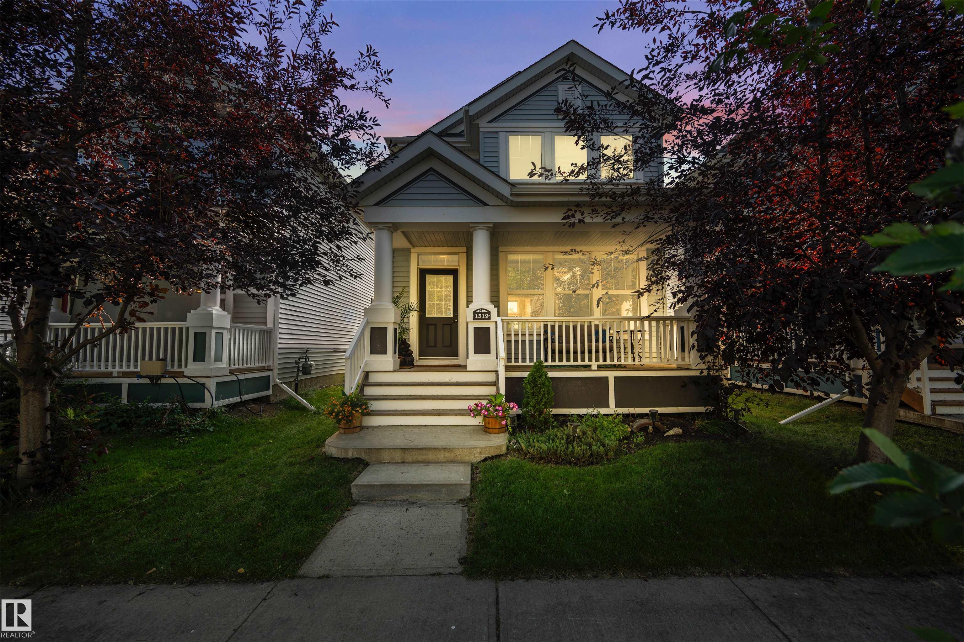 1319 74 Street SW, Summerside, Edmonton 