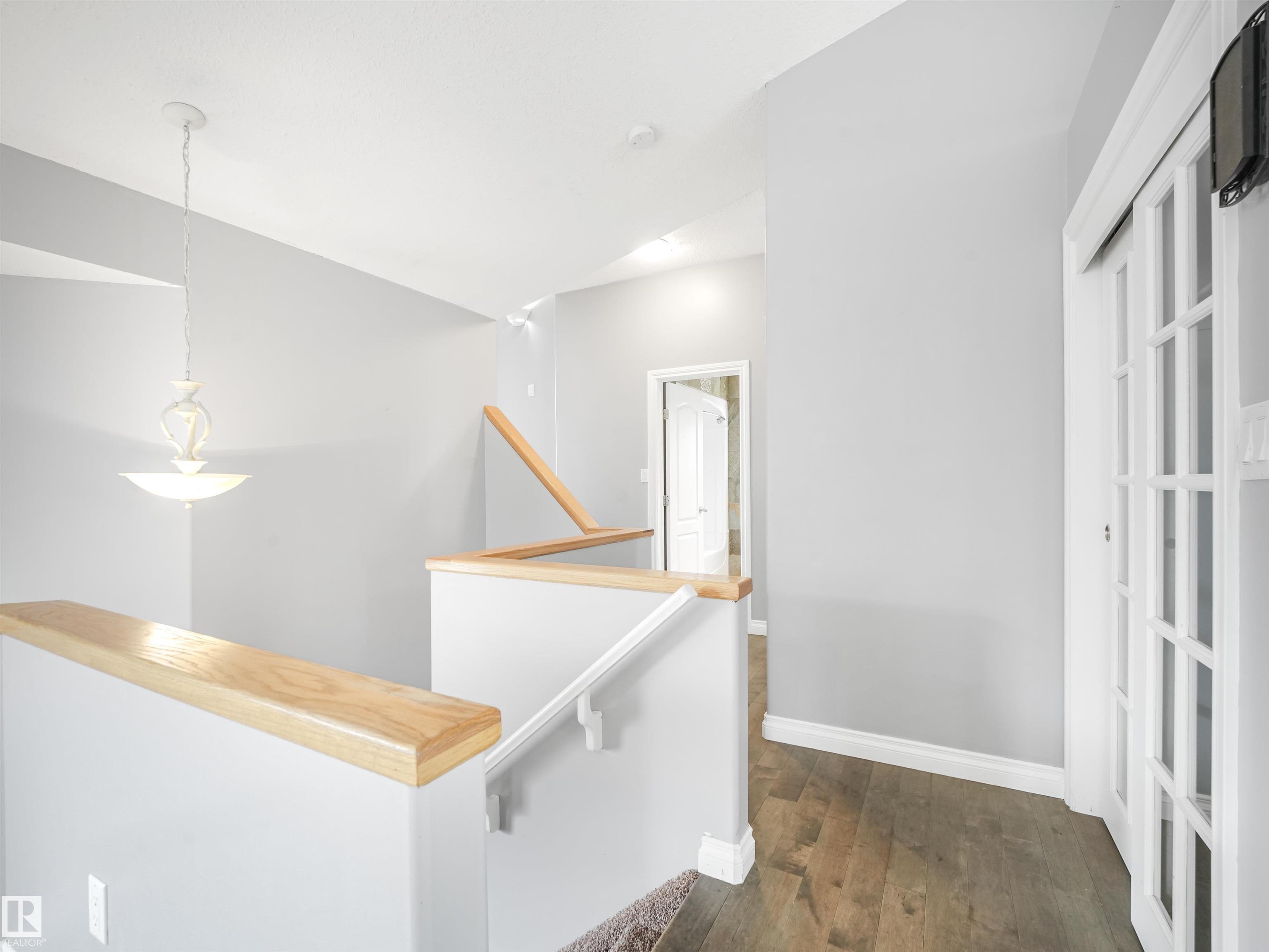 Photo 15 at 9 Deerfield Court, Deer Park, Spruce Grove