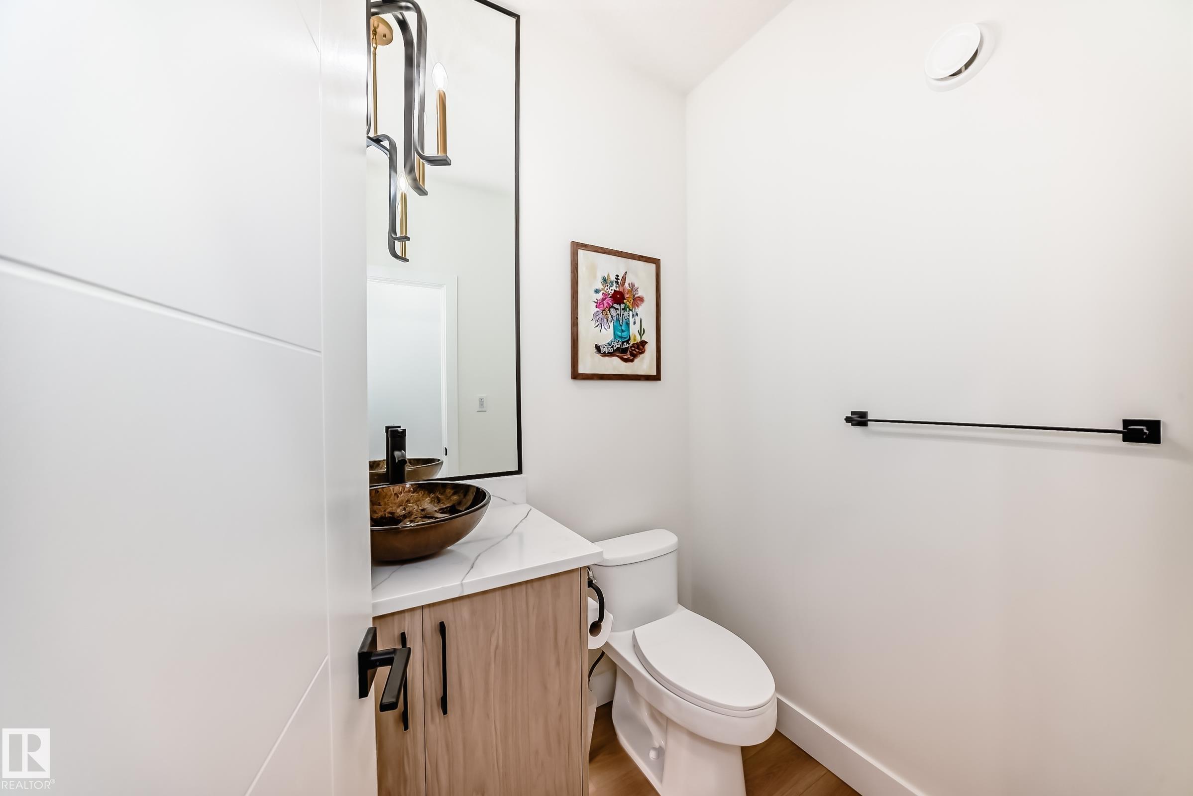 Photo 19 at 14 Edgefield Way, Erin Ridge North, St. Albert