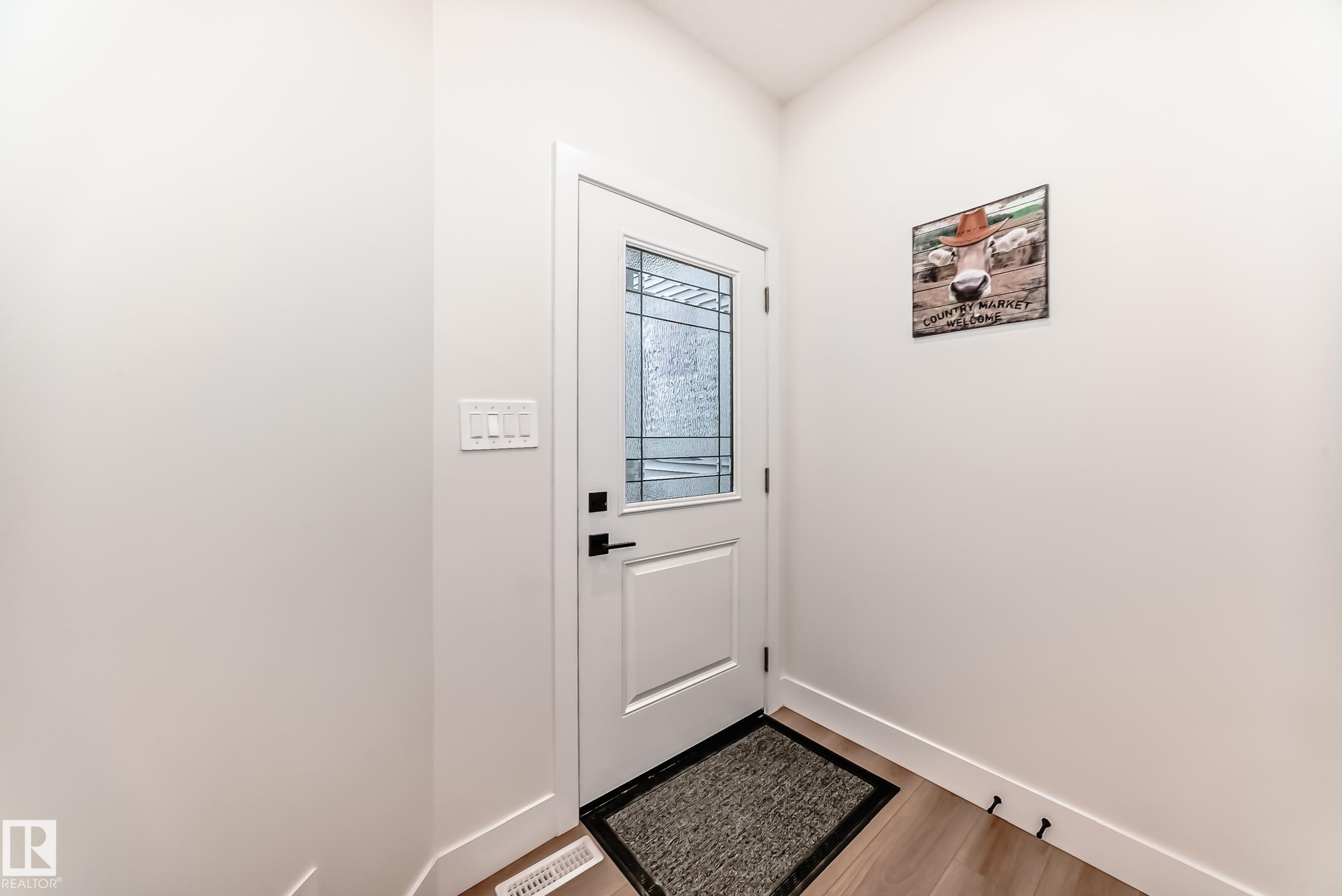 Photo 3 at 14 Edgefield Way, Erin Ridge North, St. Albert