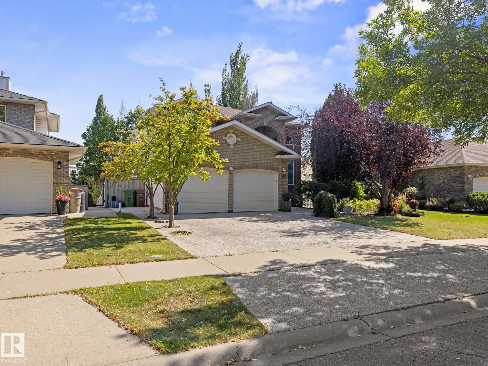 Photo 5 at 29 Oakdale Place, Oakmont, St. Albert
