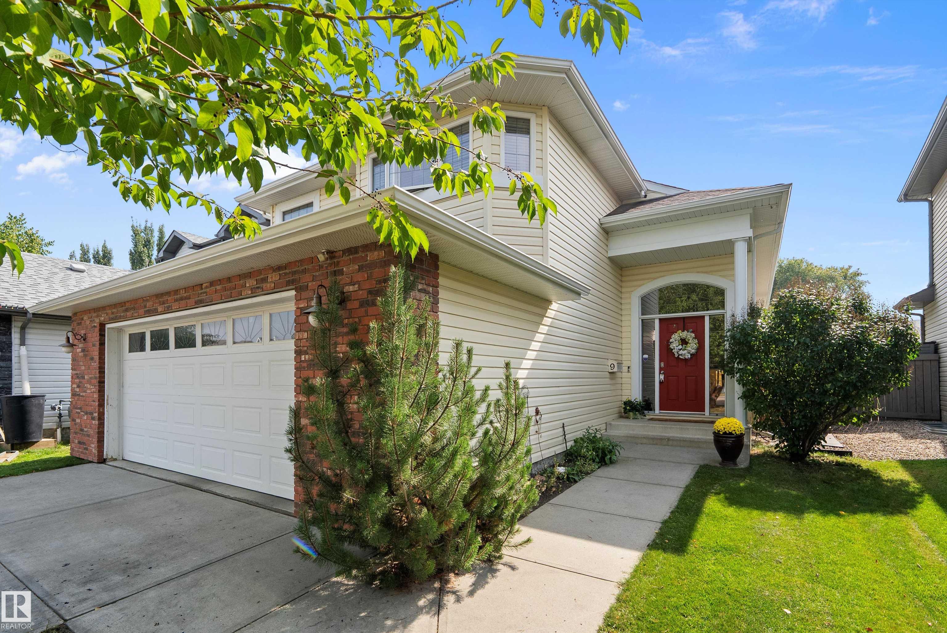 Photo 3 at 9 Ashgrove Drive, Aspen Glen, Spruce Grove