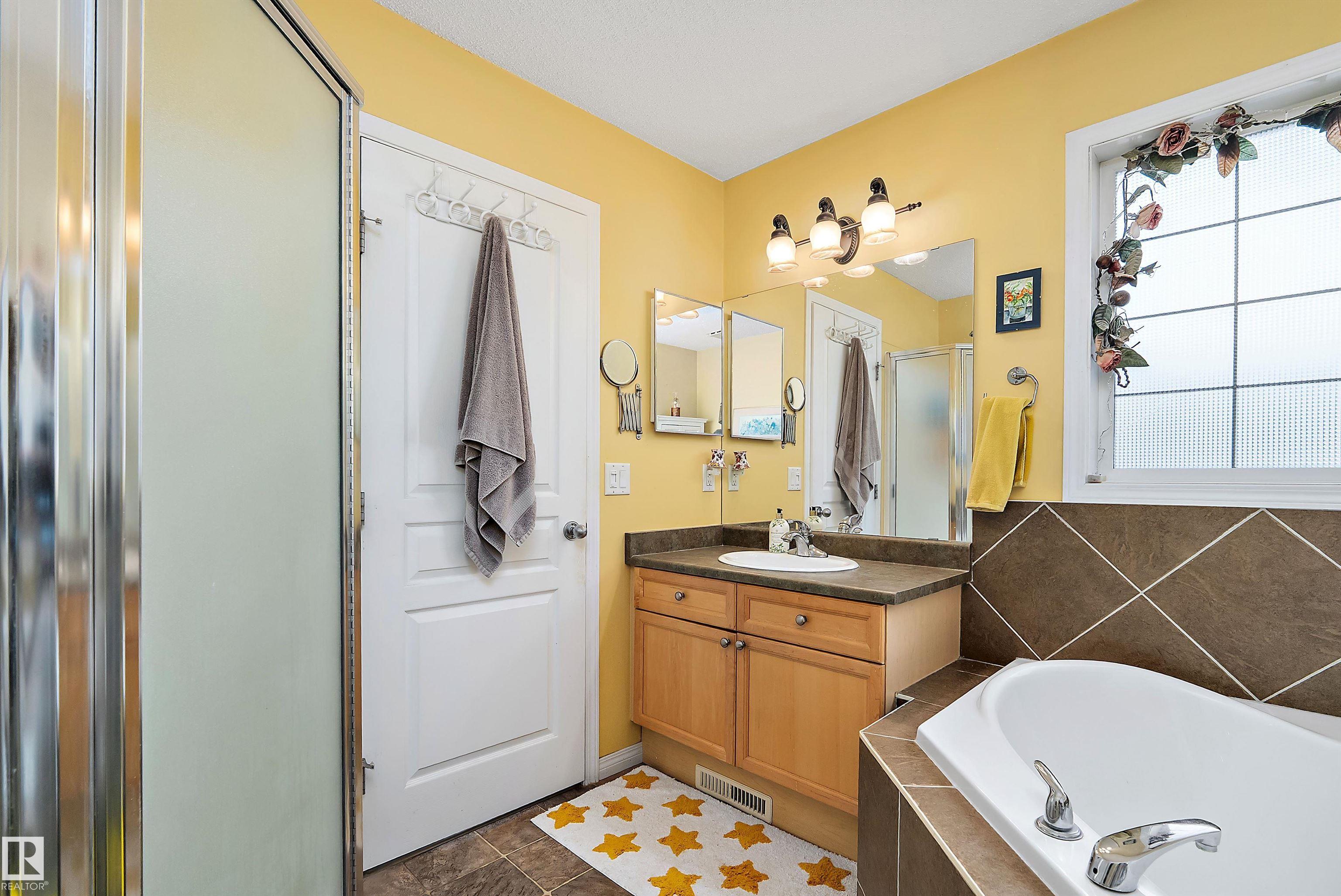 Photo 23 at 9 Ashgrove Drive, Aspen Glen, Spruce Grove