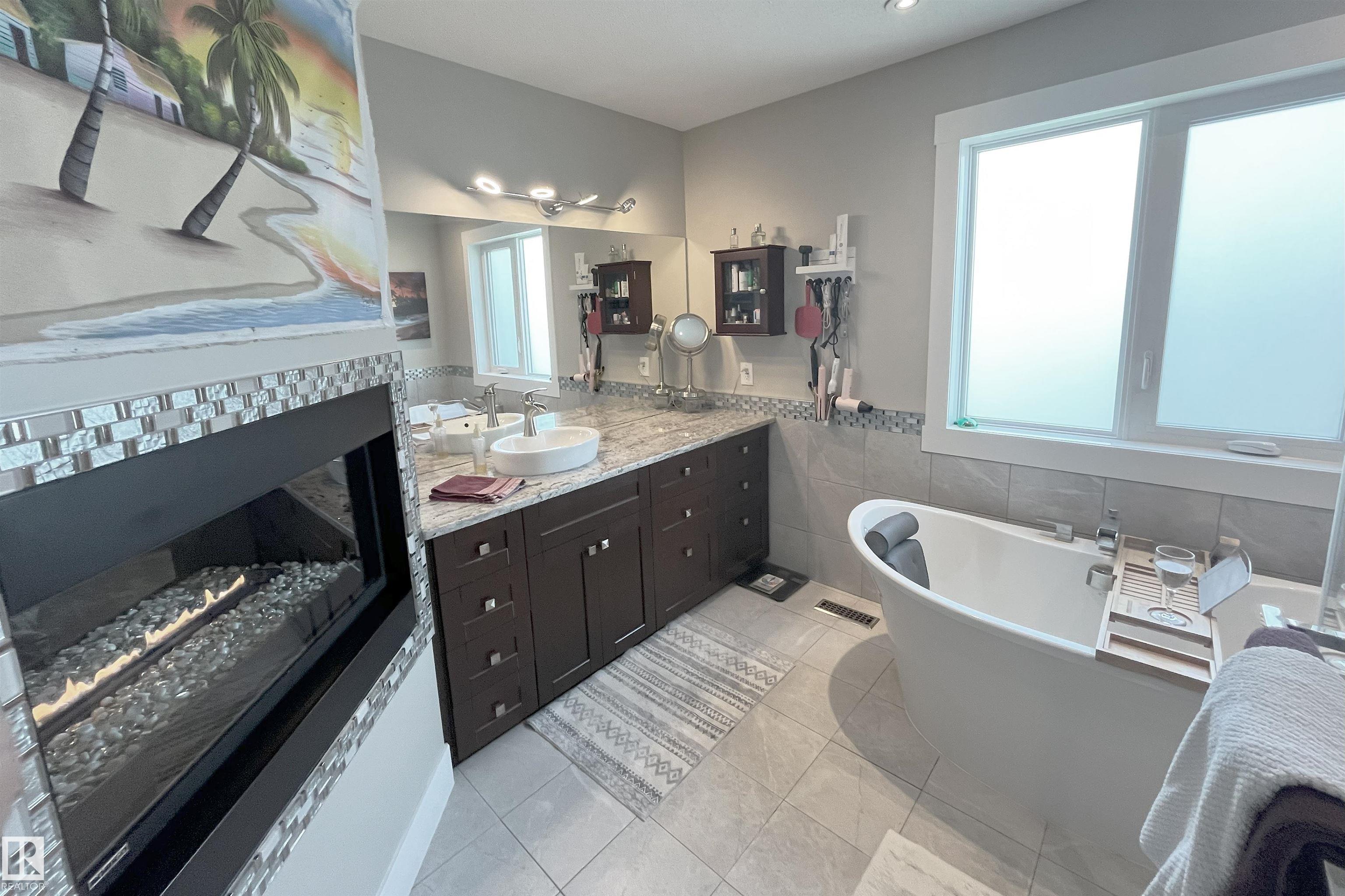 Photo 18 at 58 Lamplight Drive, Legacy Park, Spruce Grove