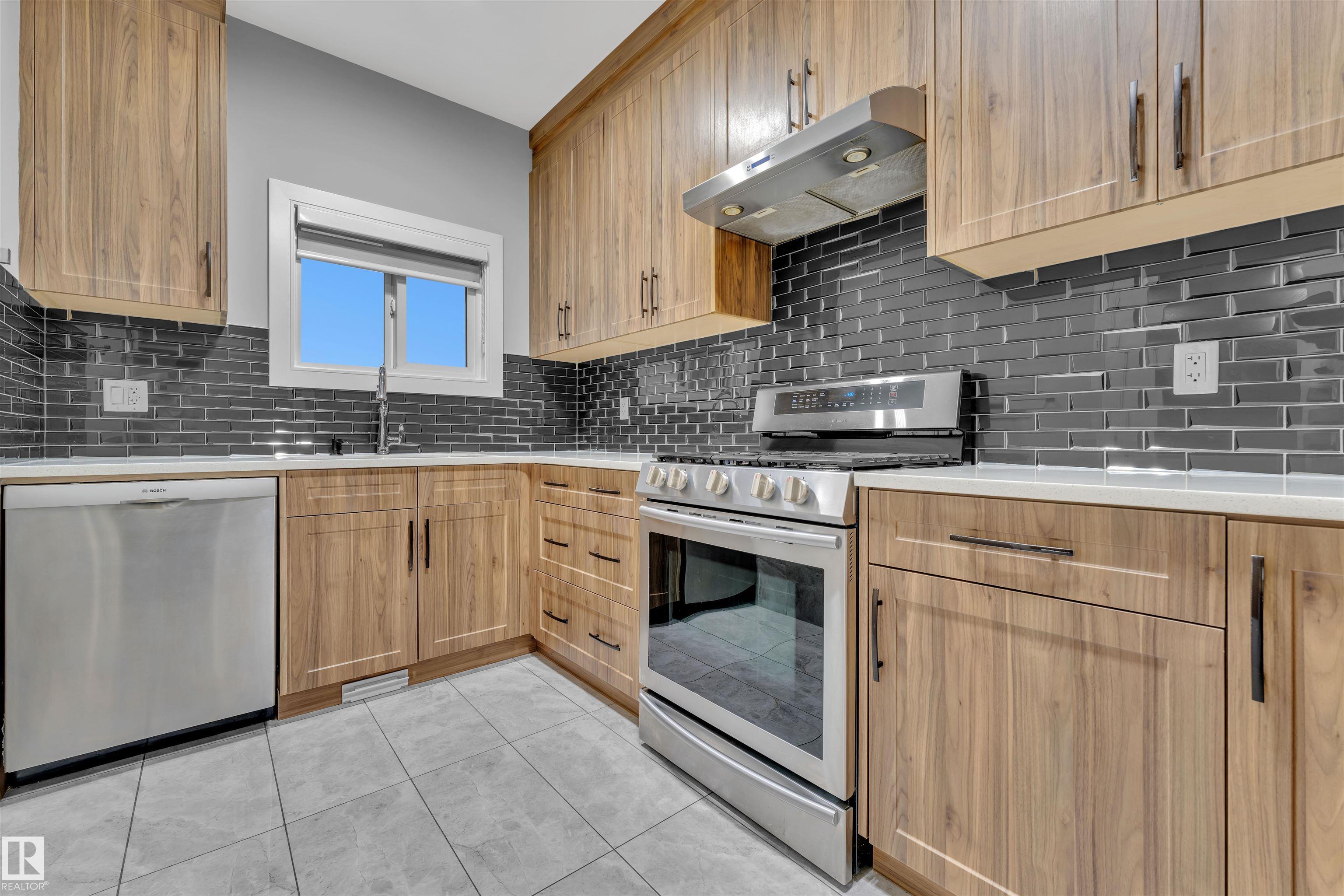 Photo 16 at 4408 39 Street, Triomphe Estates, Beaumont