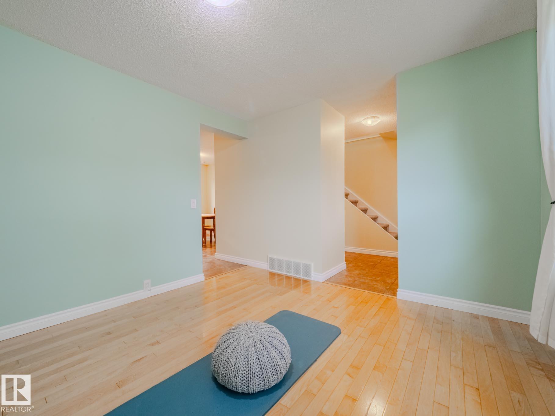 Photo 11 at 3024 Galloway Terrace, Glen Allan, Sherwood Park