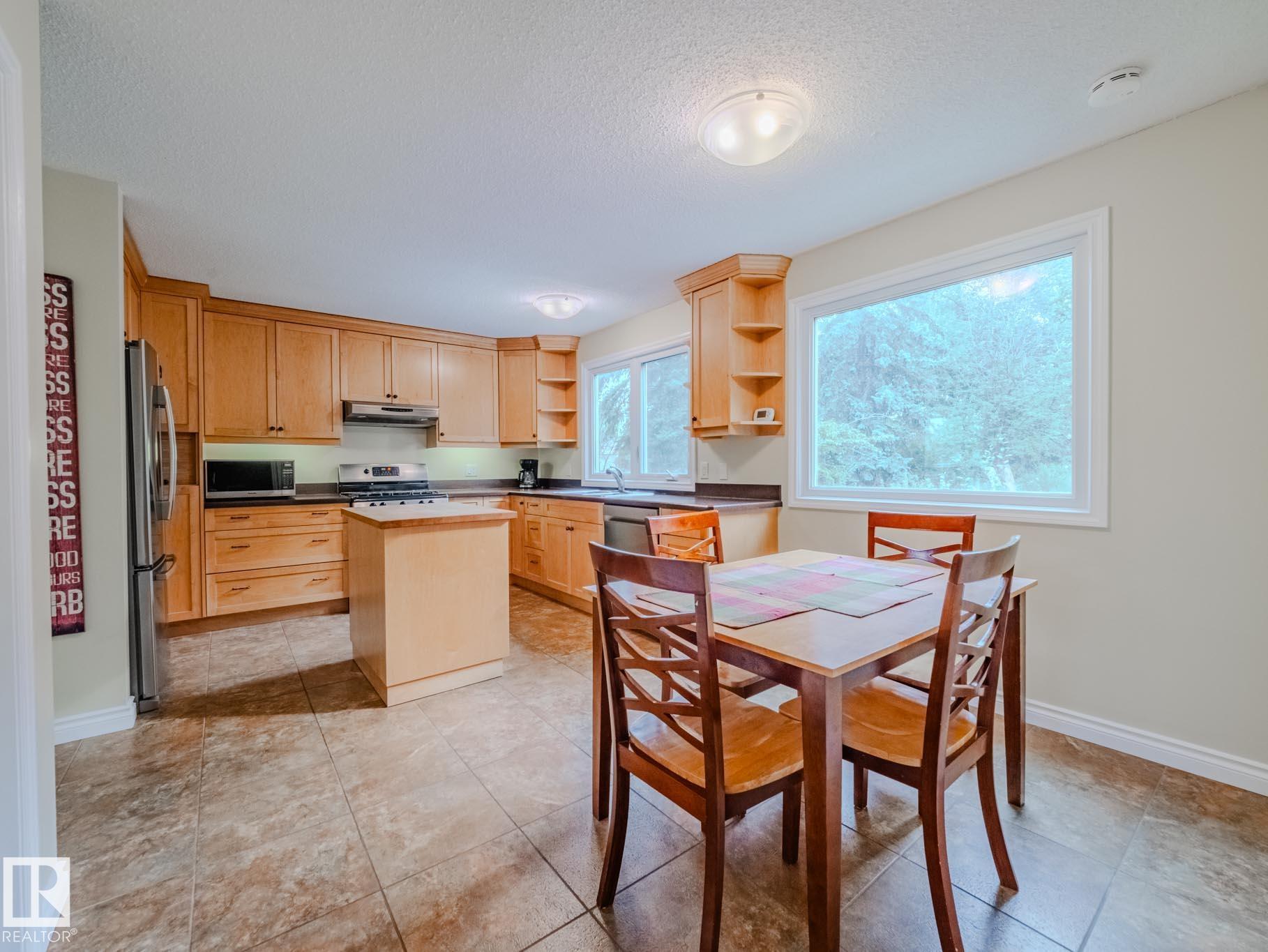 Photo 18 at 3024 Galloway Terrace, Glen Allan, Sherwood Park