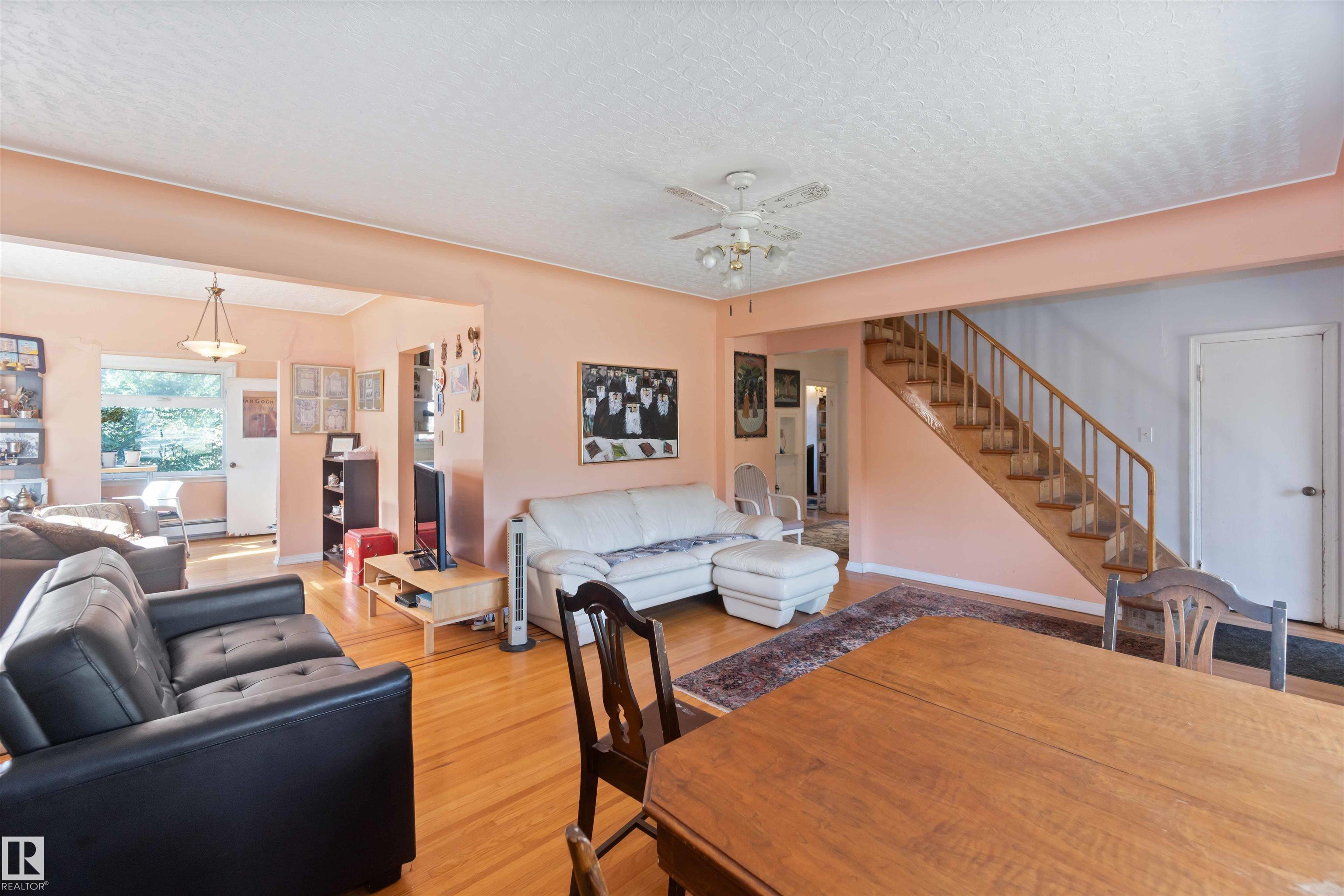 Photo 13 at 11022 110 Avenue NW, Queen Mary Park, Edmonton