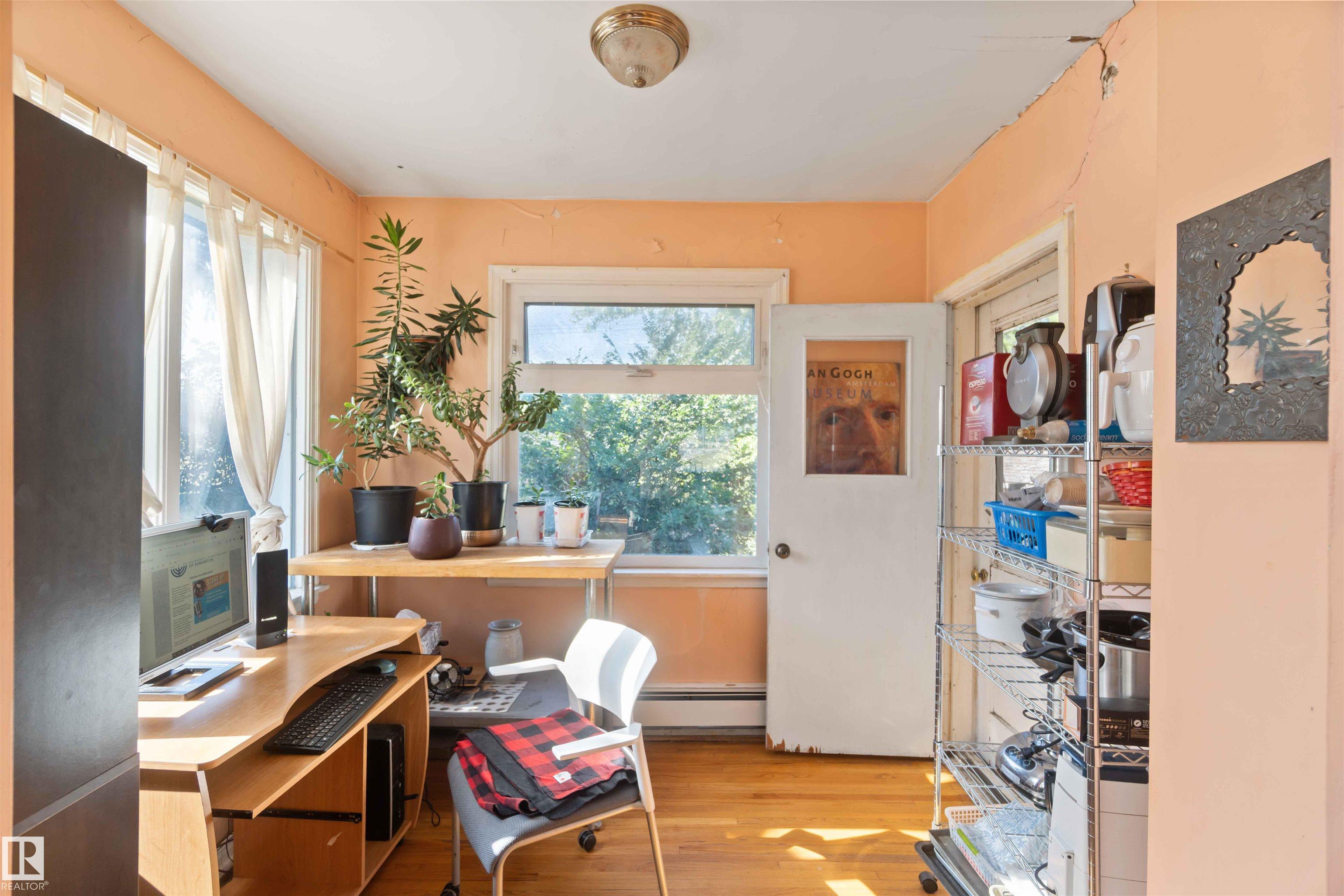 Photo 18 at 11022 110 Avenue NW, Queen Mary Park, Edmonton