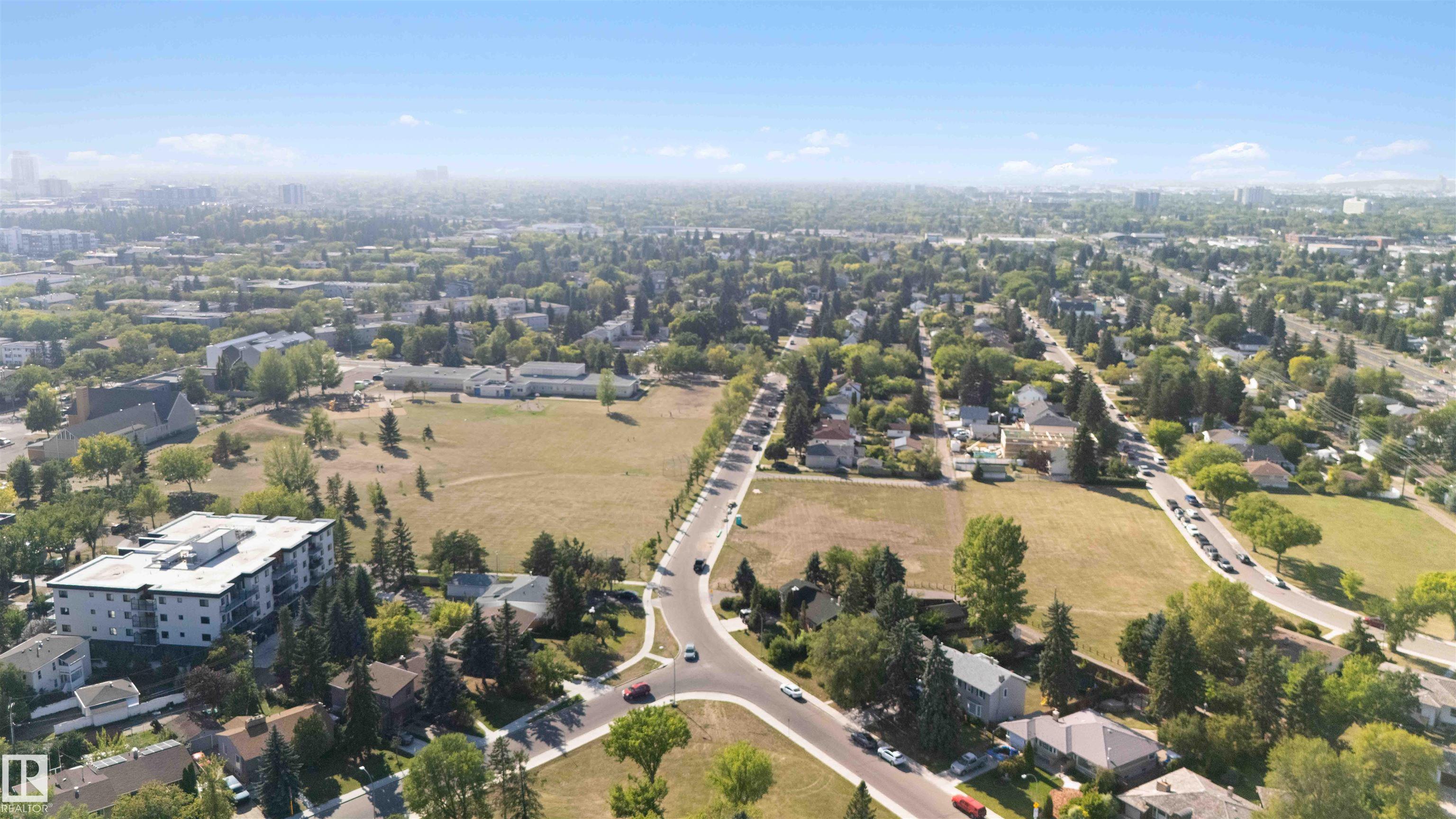 Photo 6 at 11022 110 Avenue NW, Queen Mary Park, Edmonton