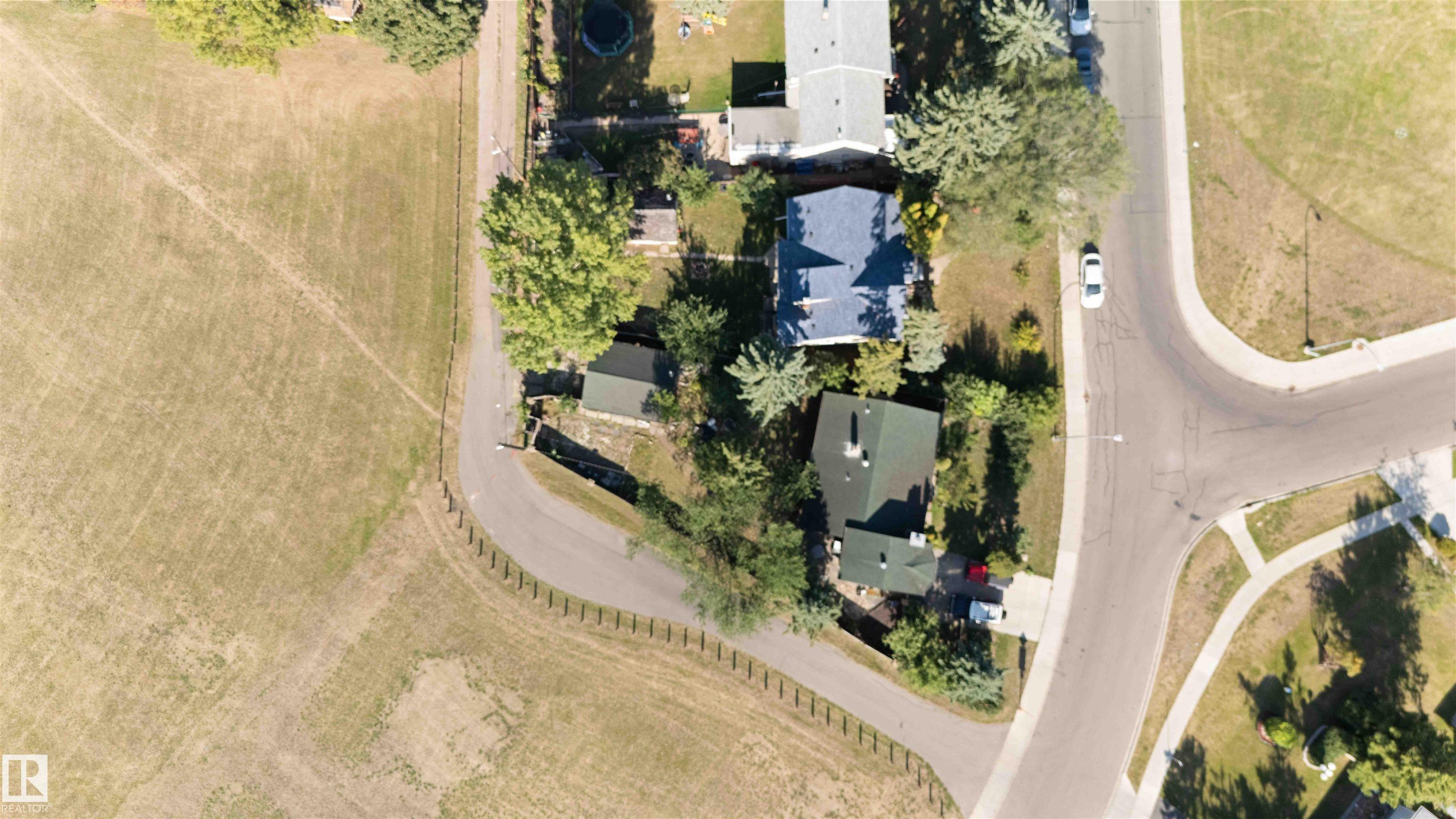 Photo 10 at 11022 110 Avenue NW, Queen Mary Park, Edmonton