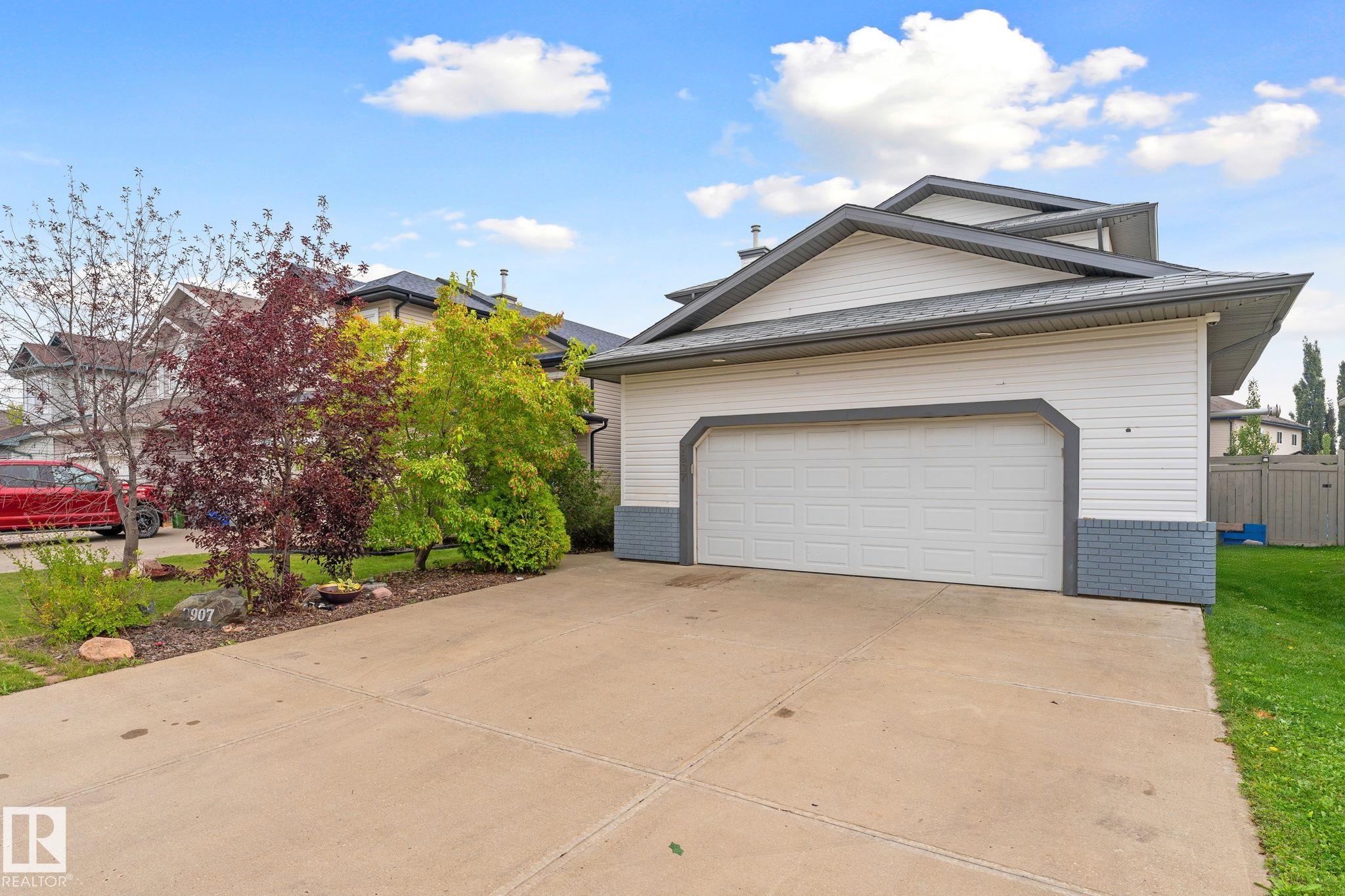 Photo 2 at 7907 96 Street, Morinville