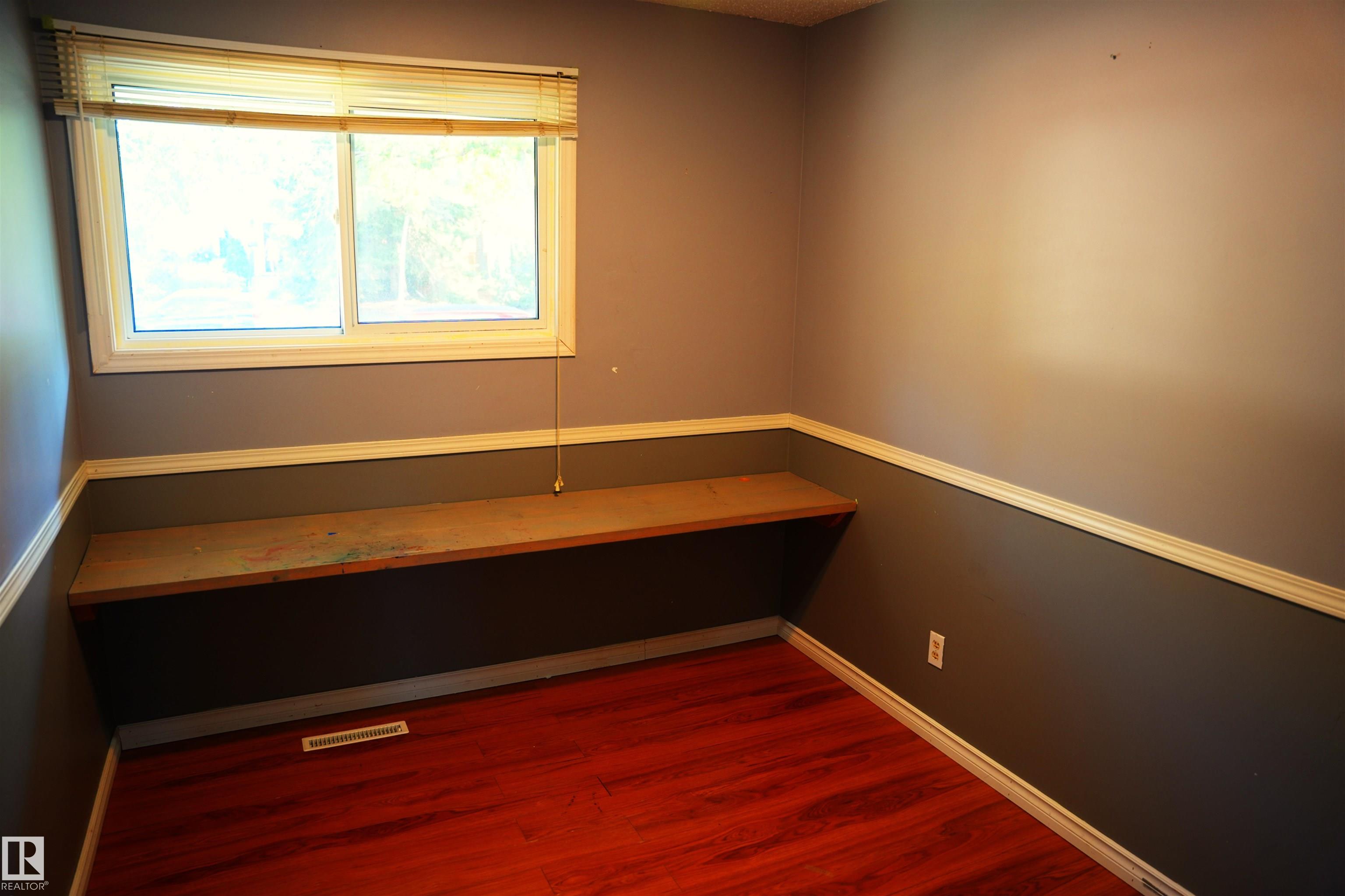 Photo 11 at 12 Granite Avenue, Grandin, St. Albert