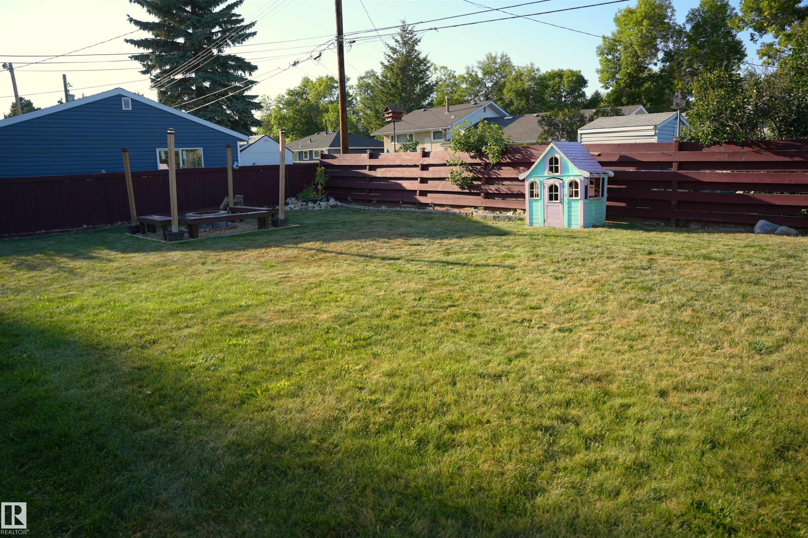 Photo 27 at 12 Granite Avenue, Grandin, St. Albert