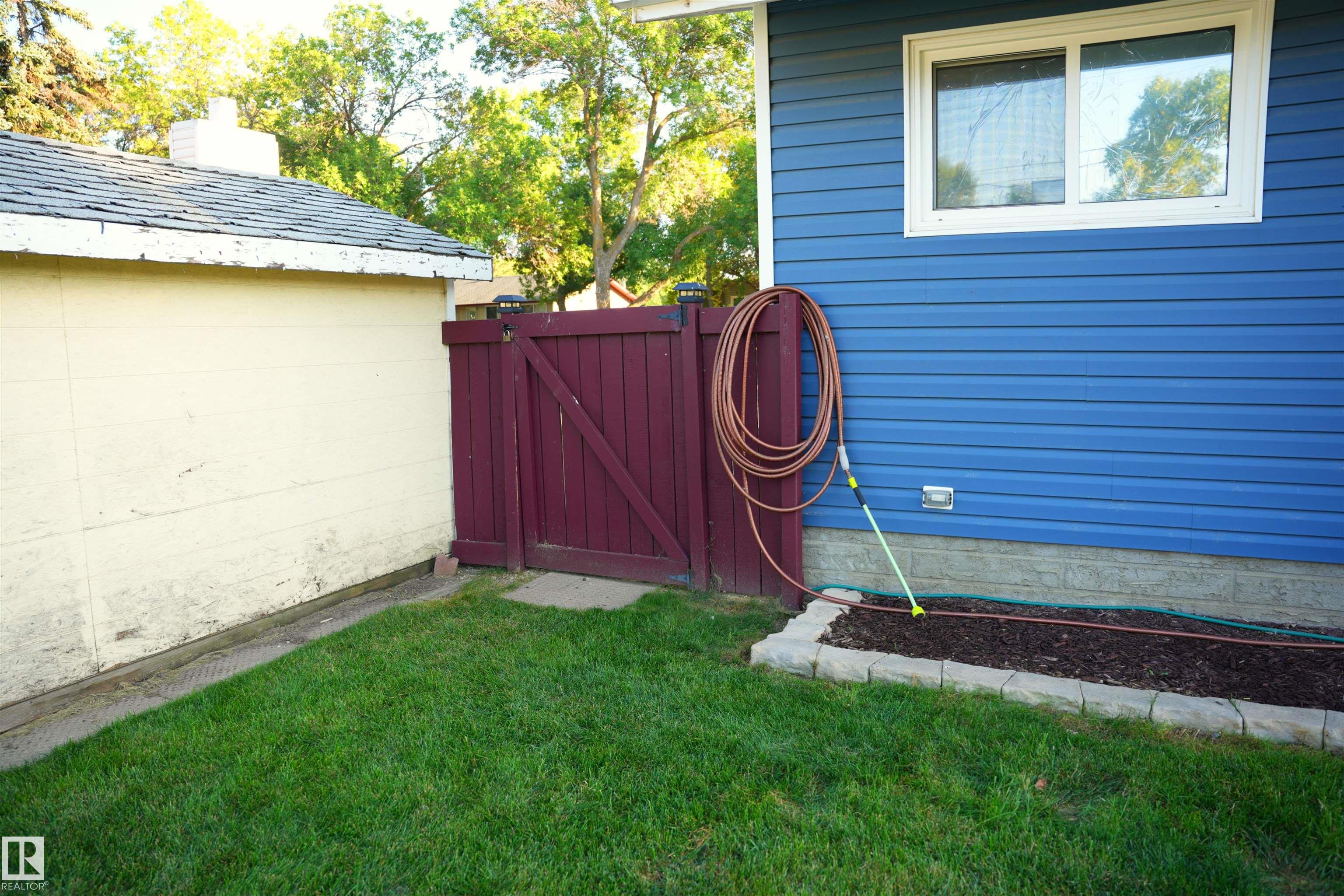 Photo 34 at 12 Granite Avenue, Grandin, St. Albert