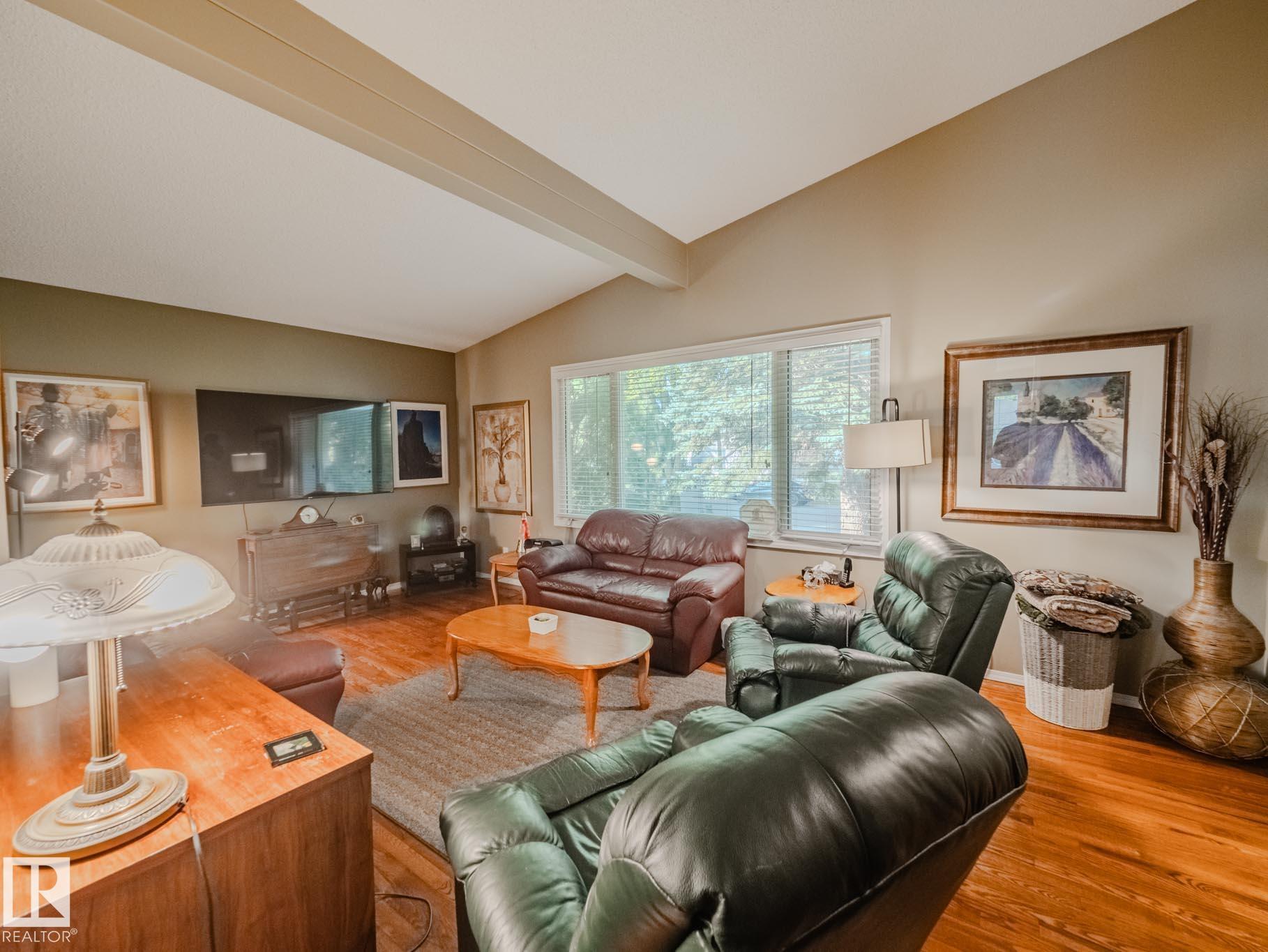 Photo 5 at 50 Flagstone Crescent, Forest Lawn, St. Albert