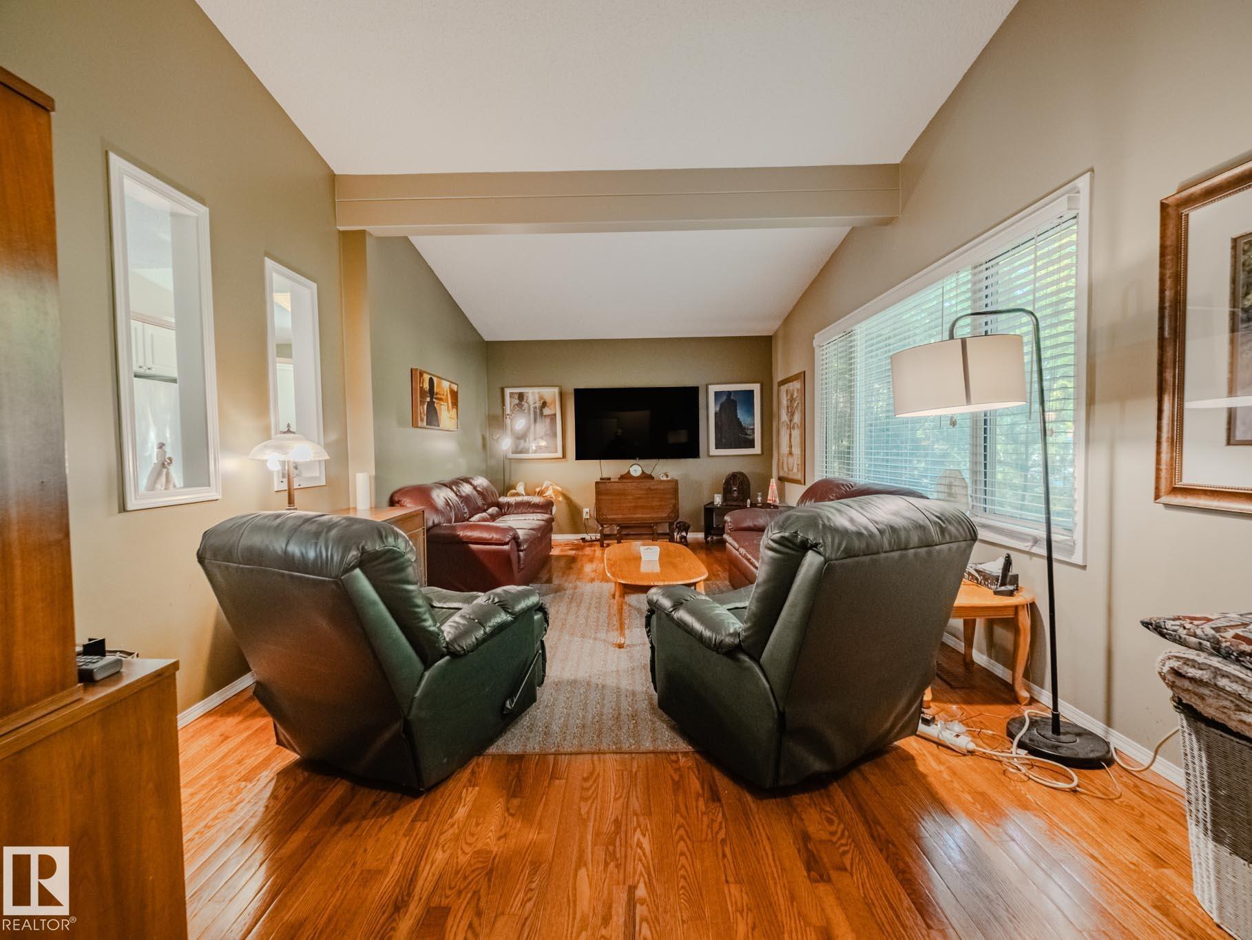 Photo 7 at 50 Flagstone Crescent, Forest Lawn, St. Albert